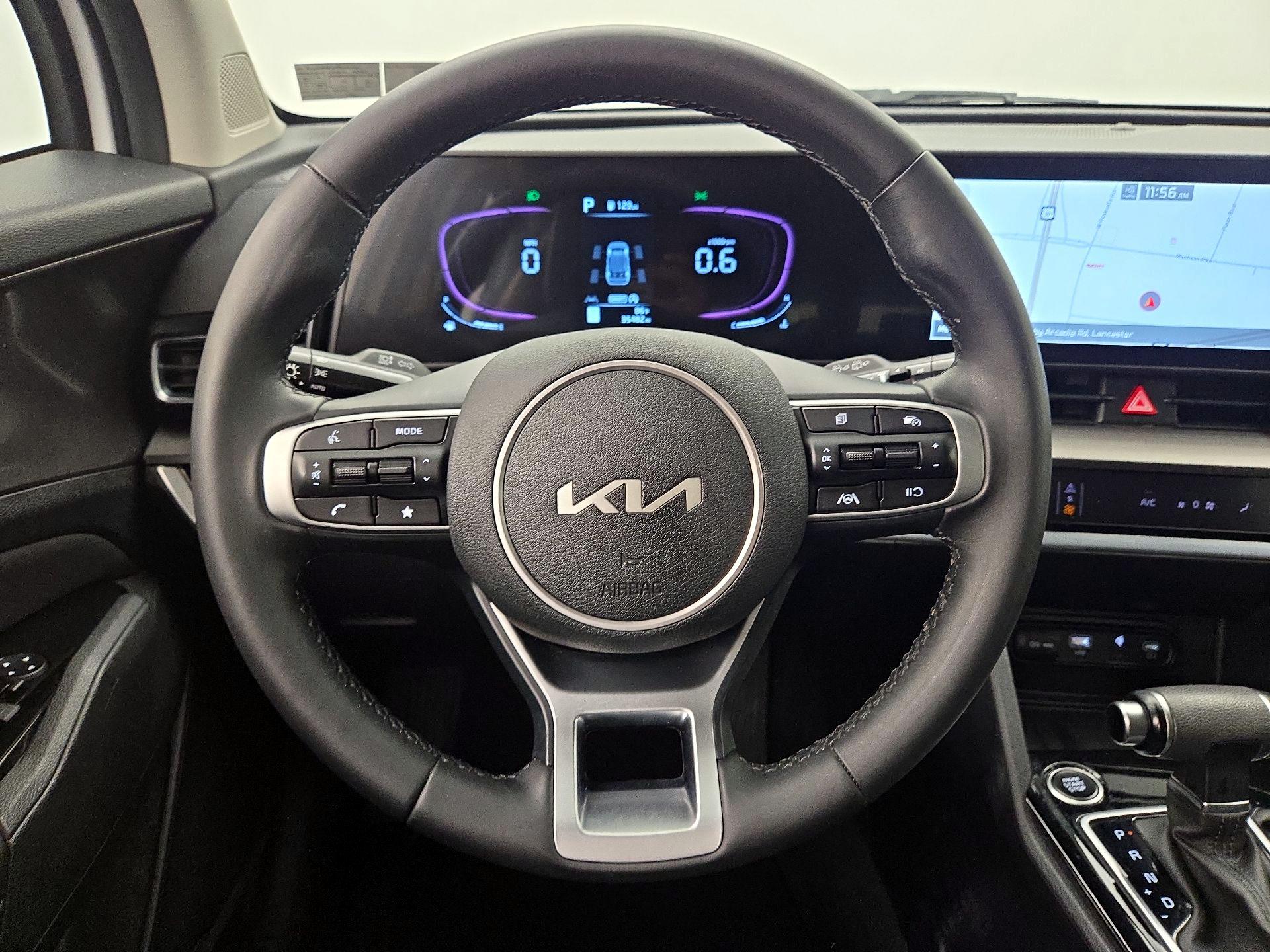 Thumbnail: 2023 Kia Sportage - 10