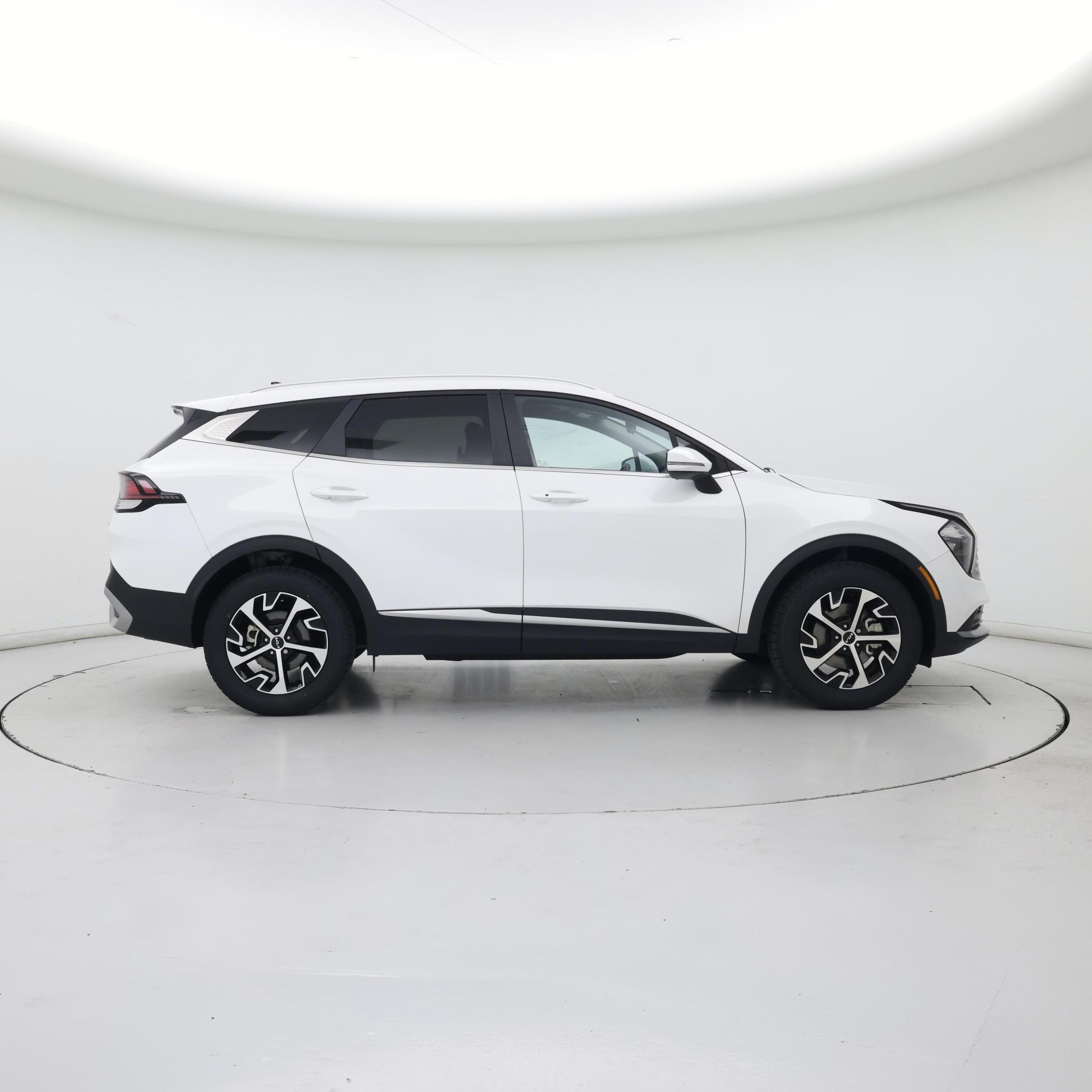 Thumbnail: 2023 Kia Sportage - 7