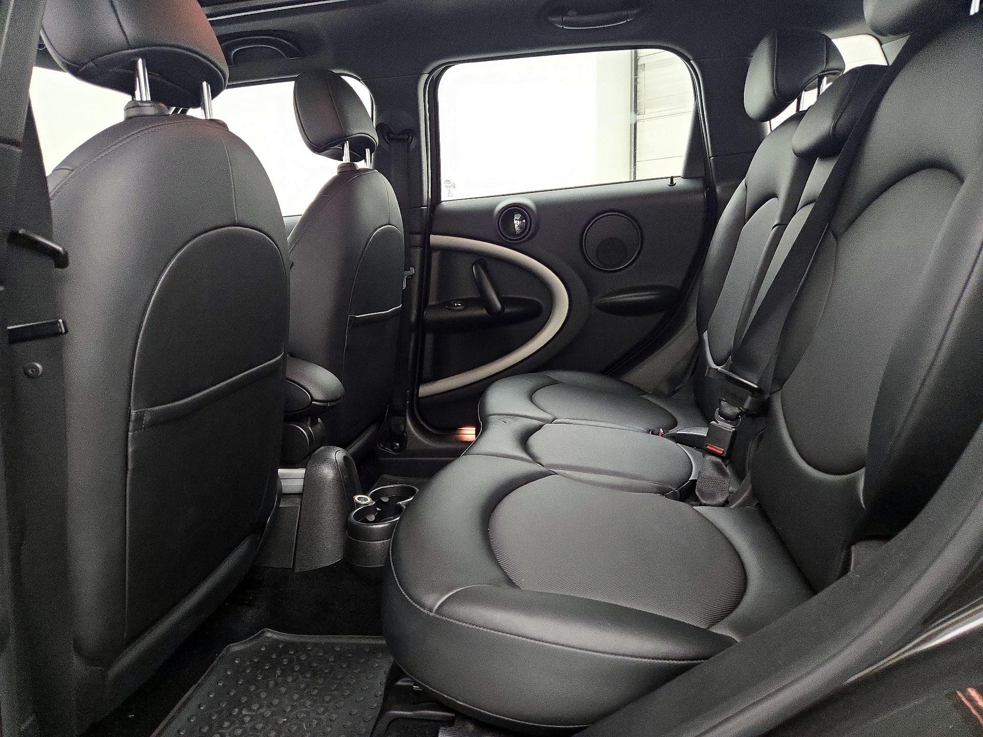 Thumbnail: 2015 MINI Cooper Countryman - 19