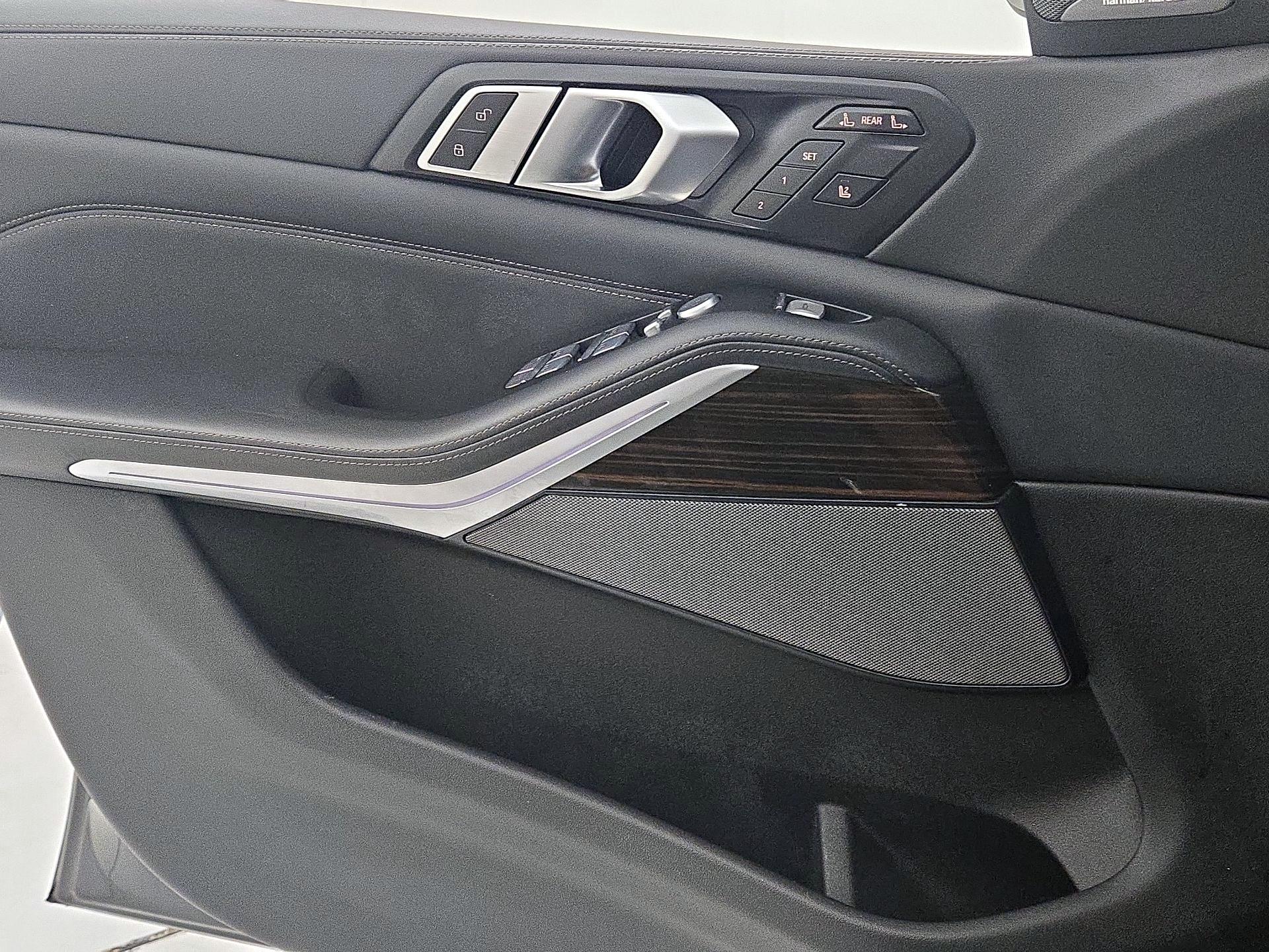 Thumbnail: 2023 BMW X7 - 12