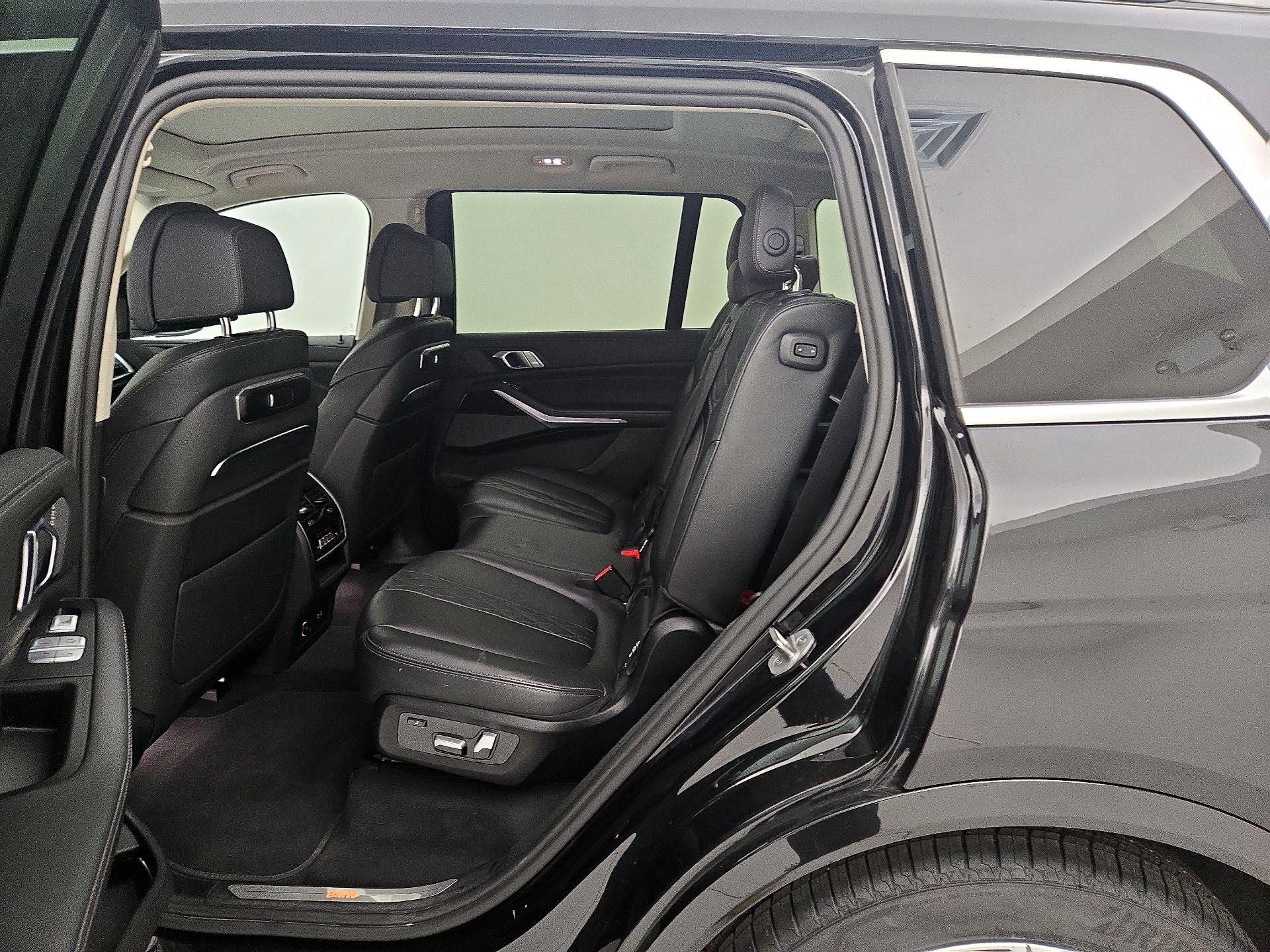 Thumbnail: 2023 BMW X7 - 19
