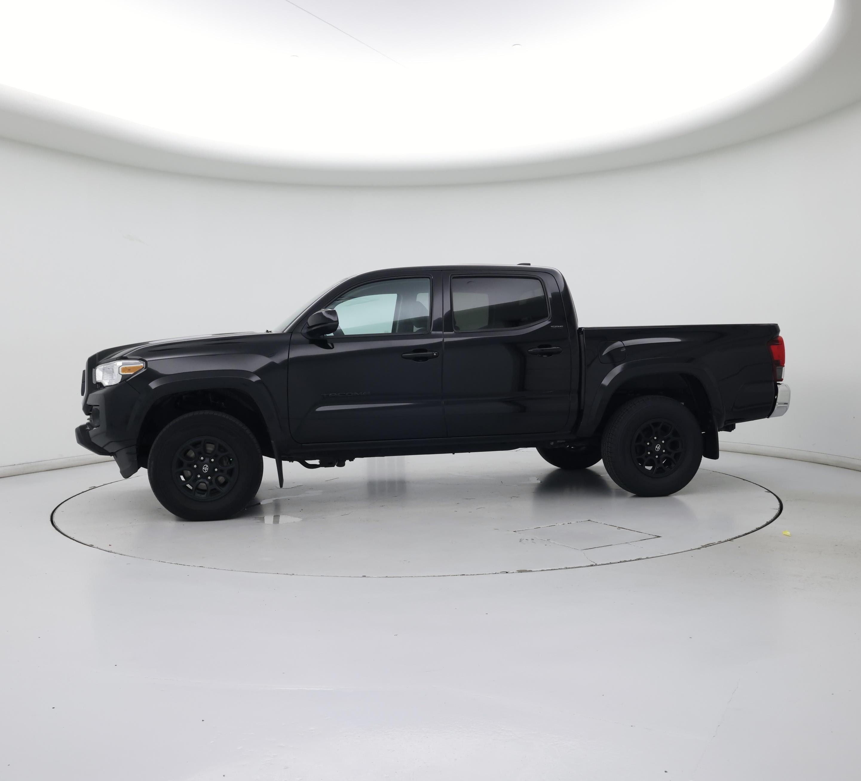 Thumbnail: 2022 Toyota Tacoma - 3