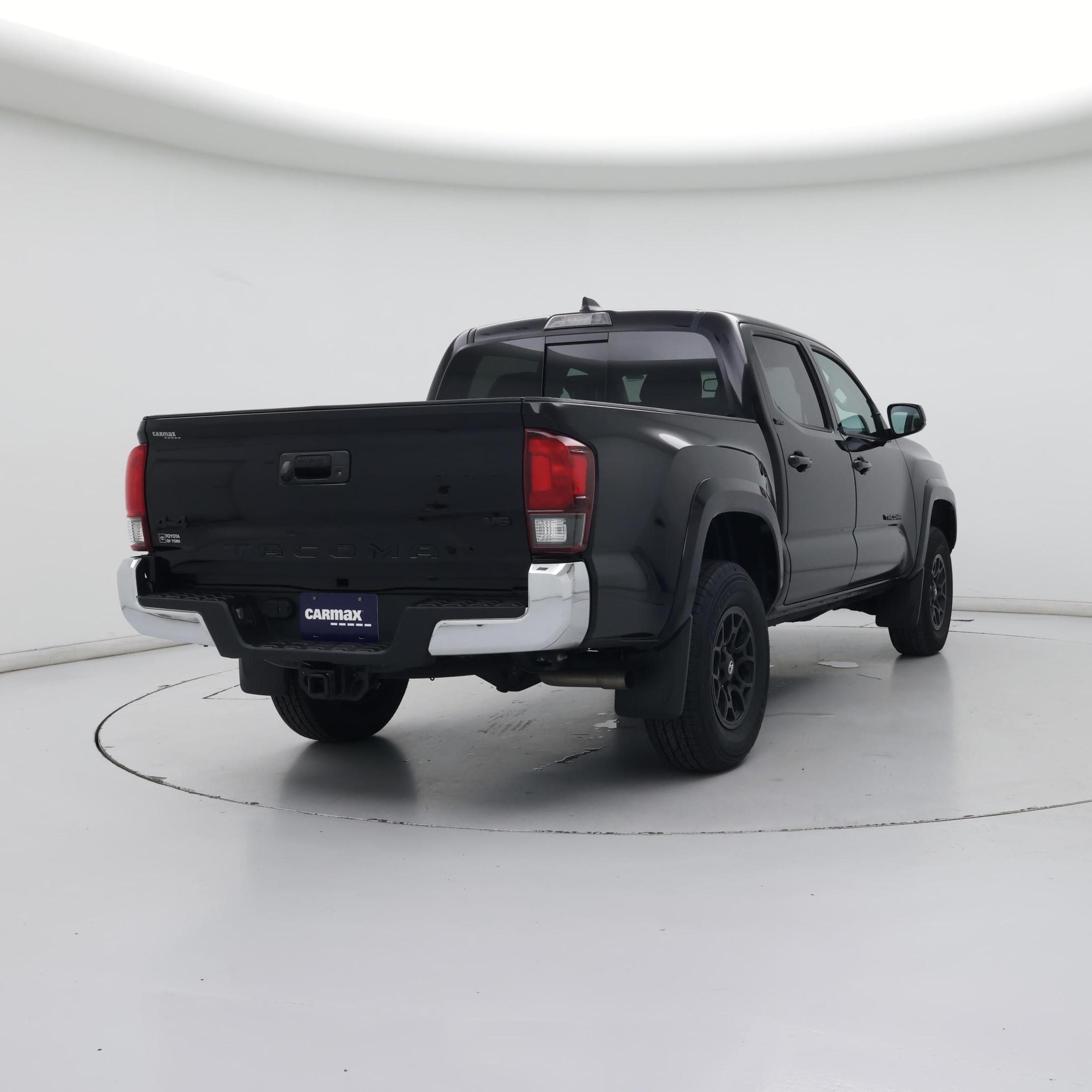 Thumbnail: 2022 Toyota Tacoma - 8
