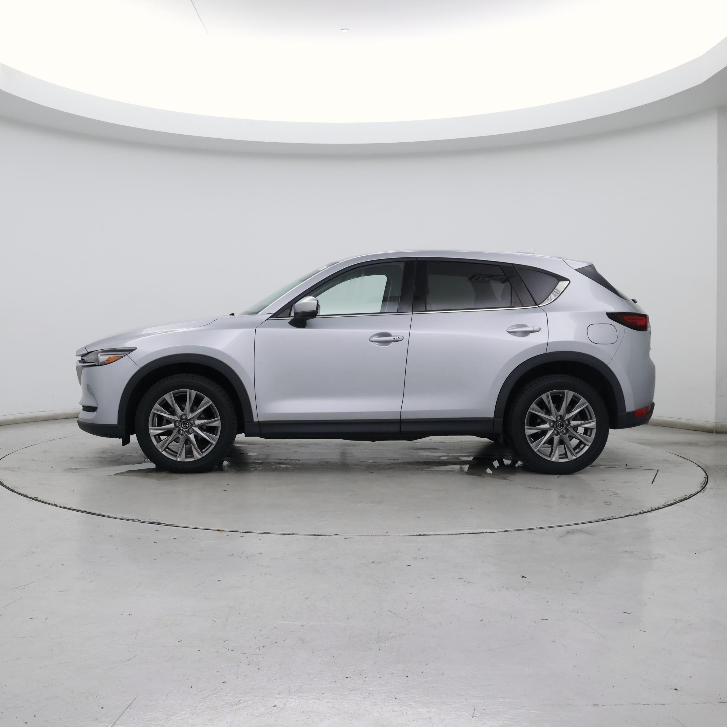Thumbnail: 2021 Mazda CX-5 - 3