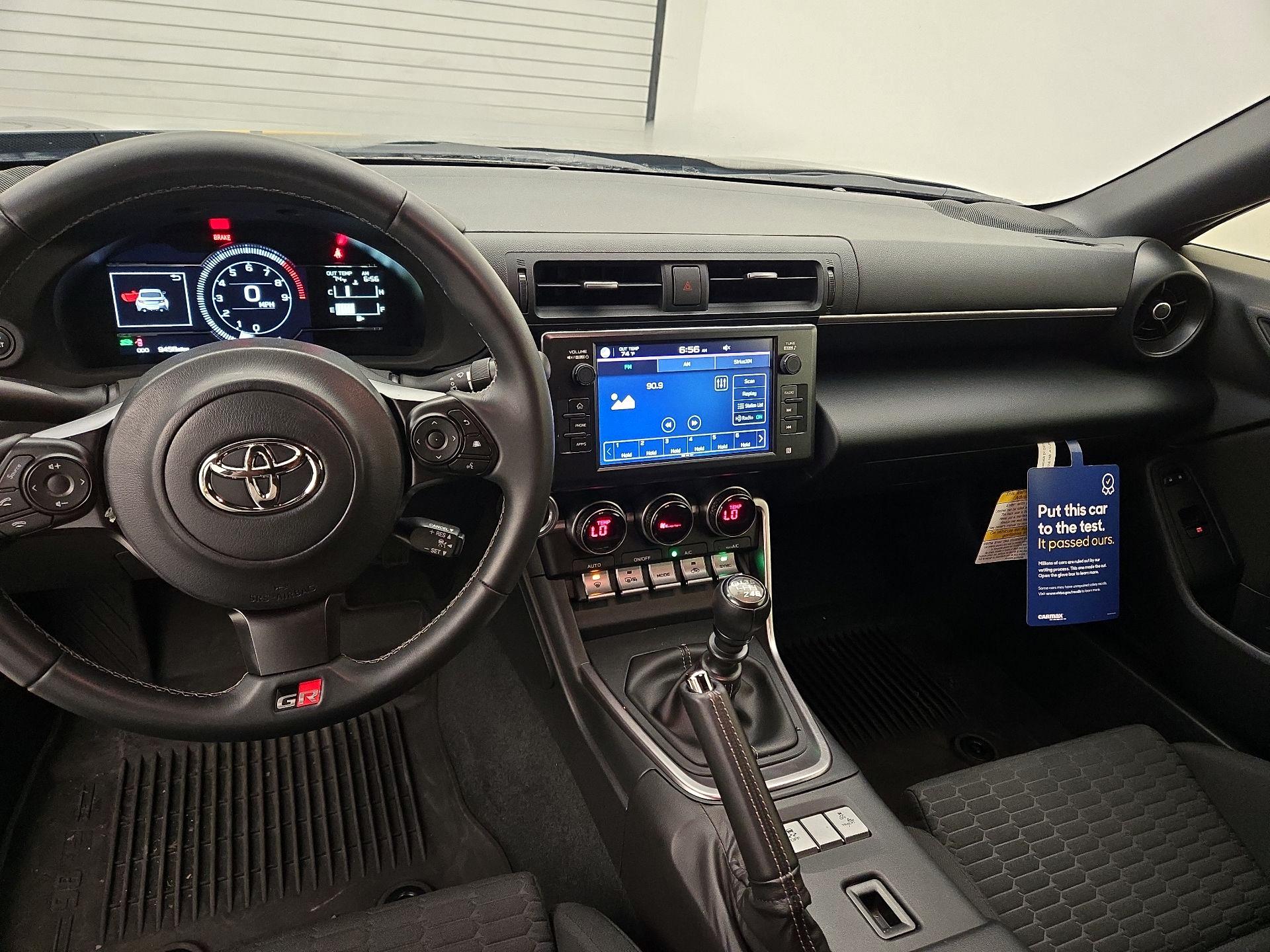 Thumbnail: 2025 Toyota GR86 - 9