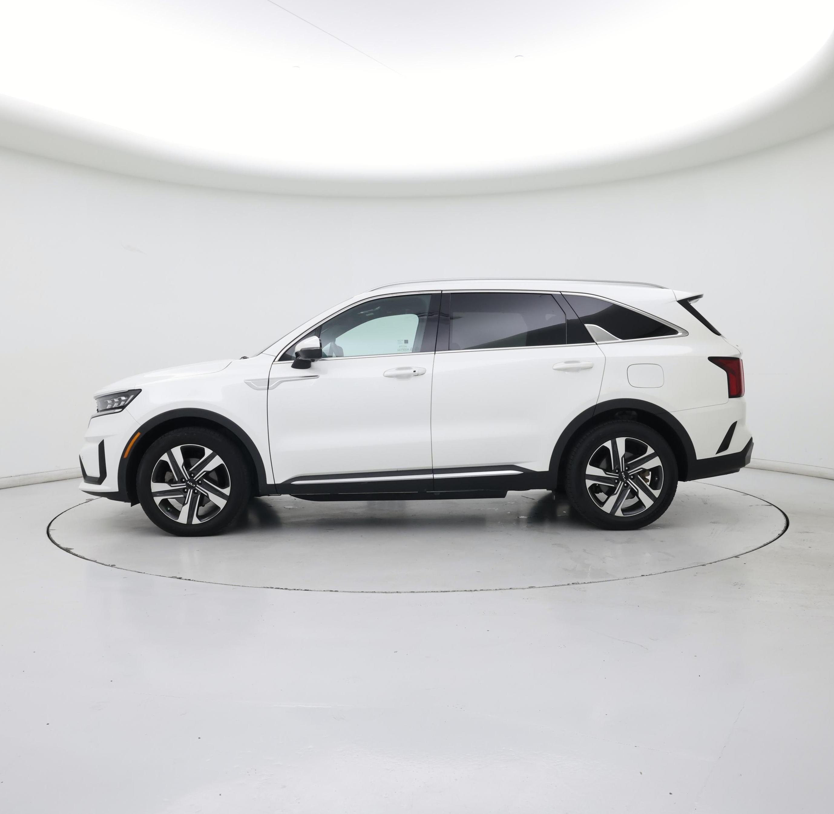 Thumbnail: 2023 Kia Sorento - 3