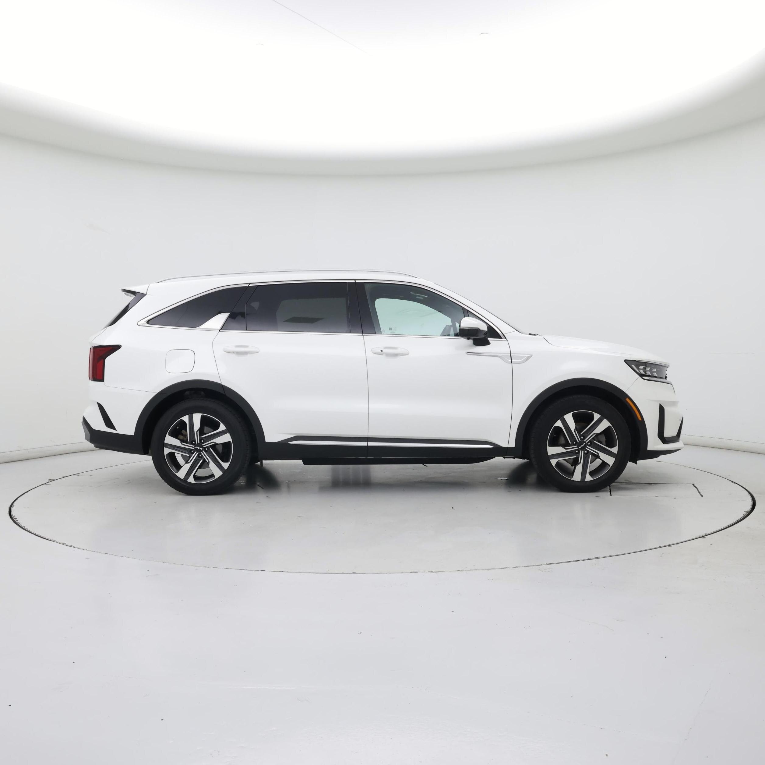 Thumbnail: 2023 Kia Sorento - 7