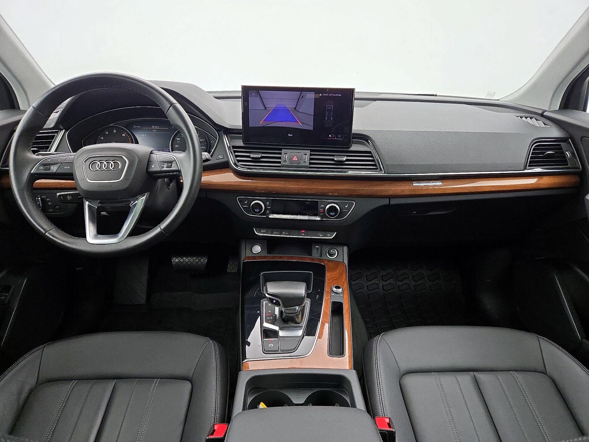 Thumbnail: 2023 Audi Q5 - 9