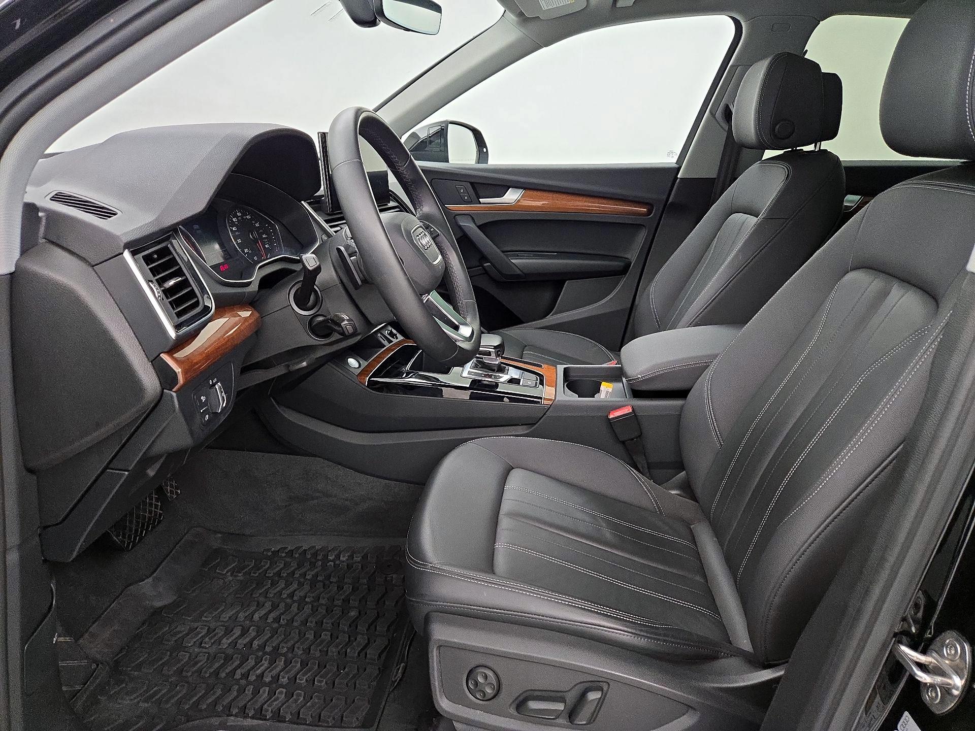 Thumbnail: 2023 Audi Q5 - 11
