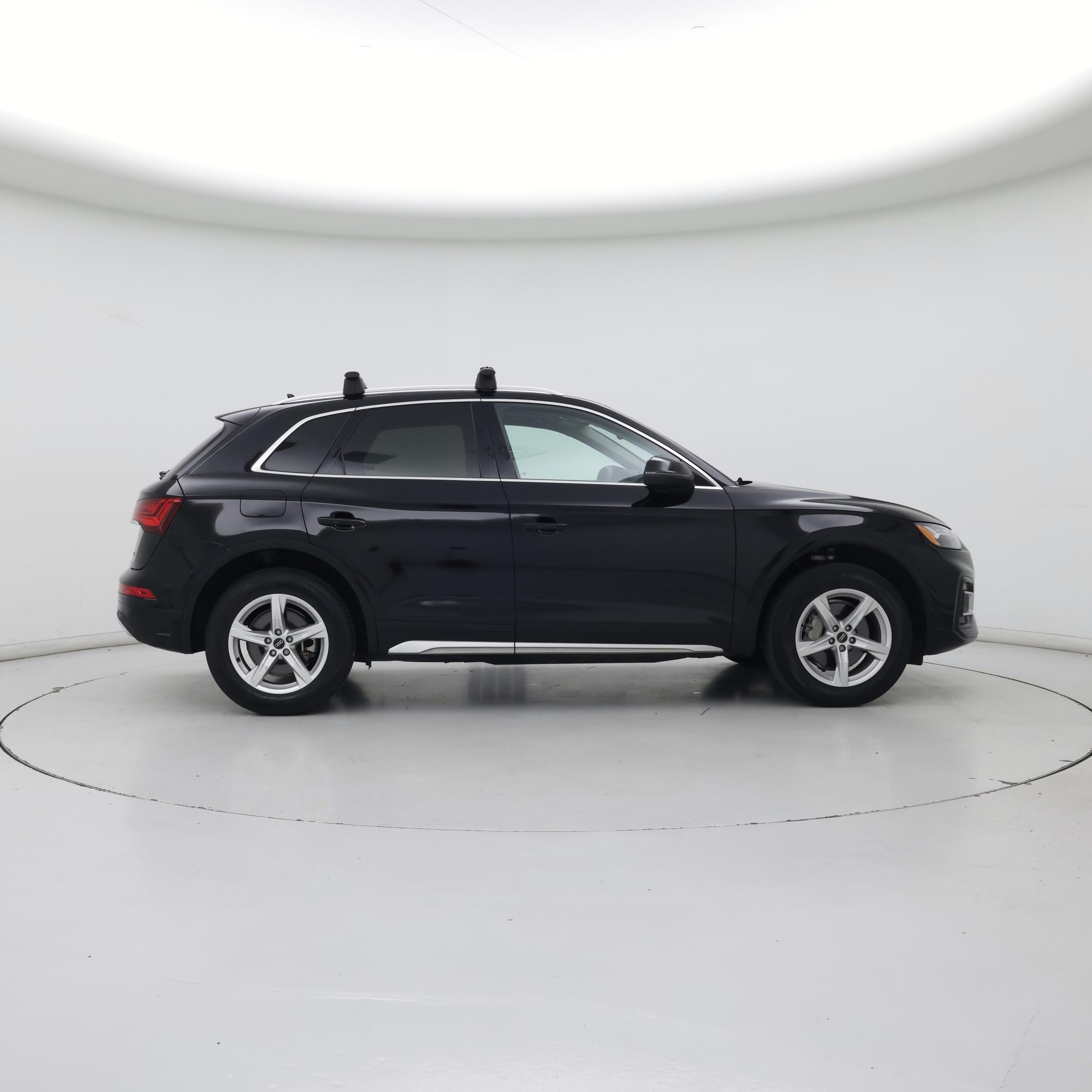 Thumbnail: 2023 Audi Q5 - 7