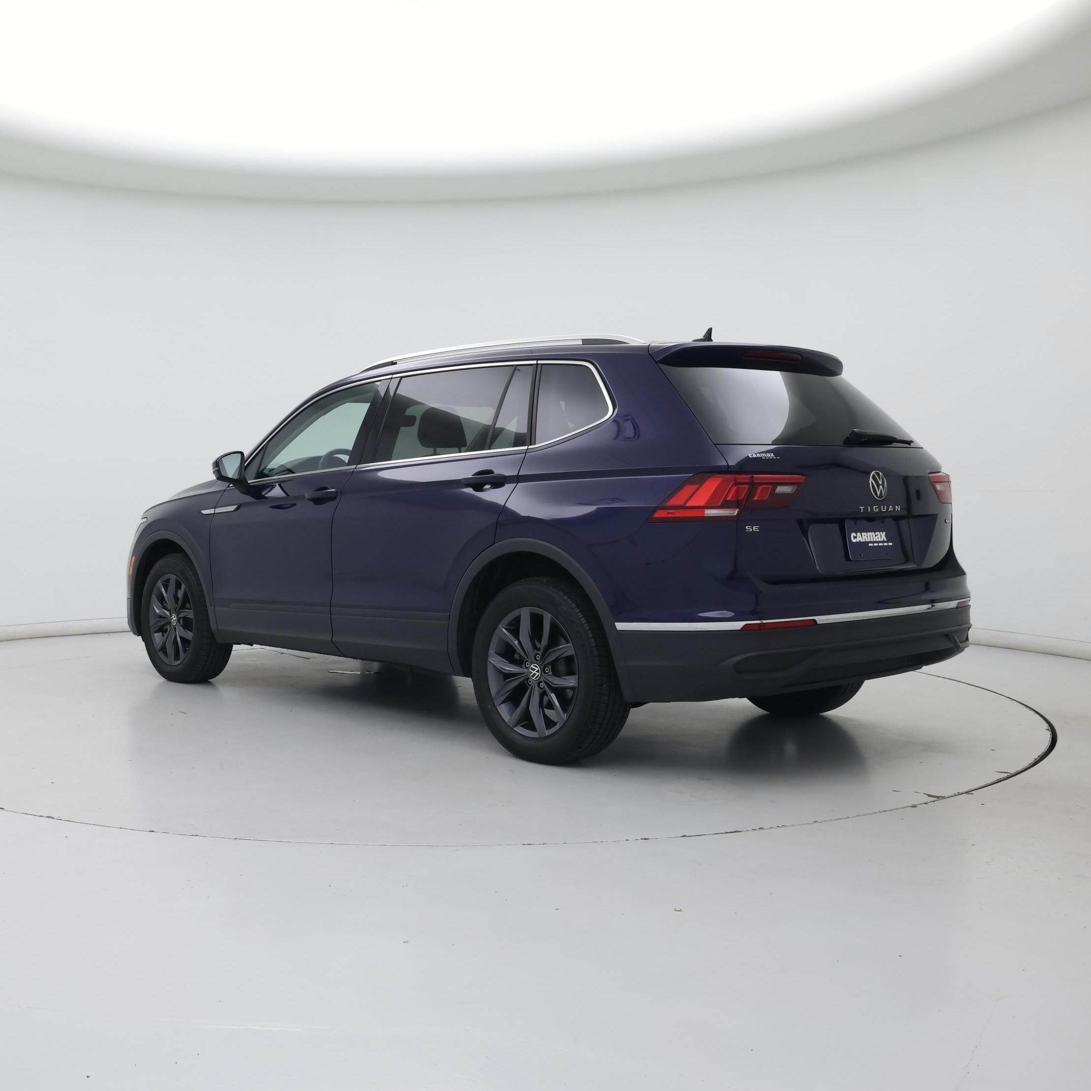 Thumbnail: 2022 Volkswagen Tiguan - 2