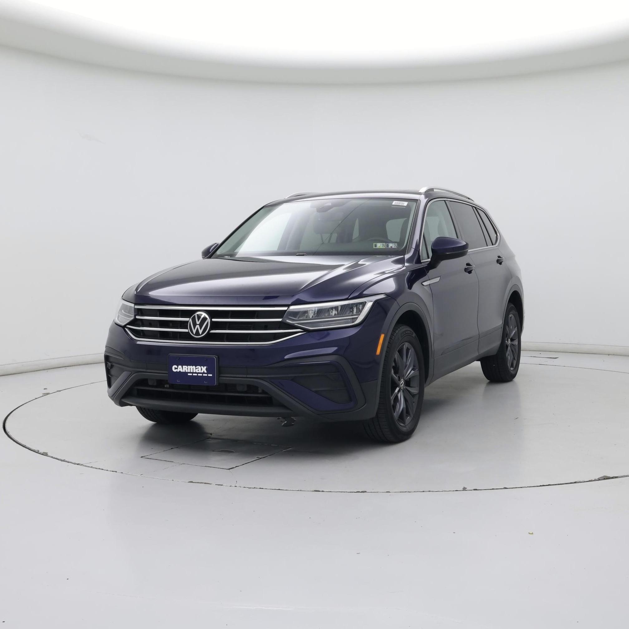 Thumbnail: 2022 Volkswagen Tiguan - 4