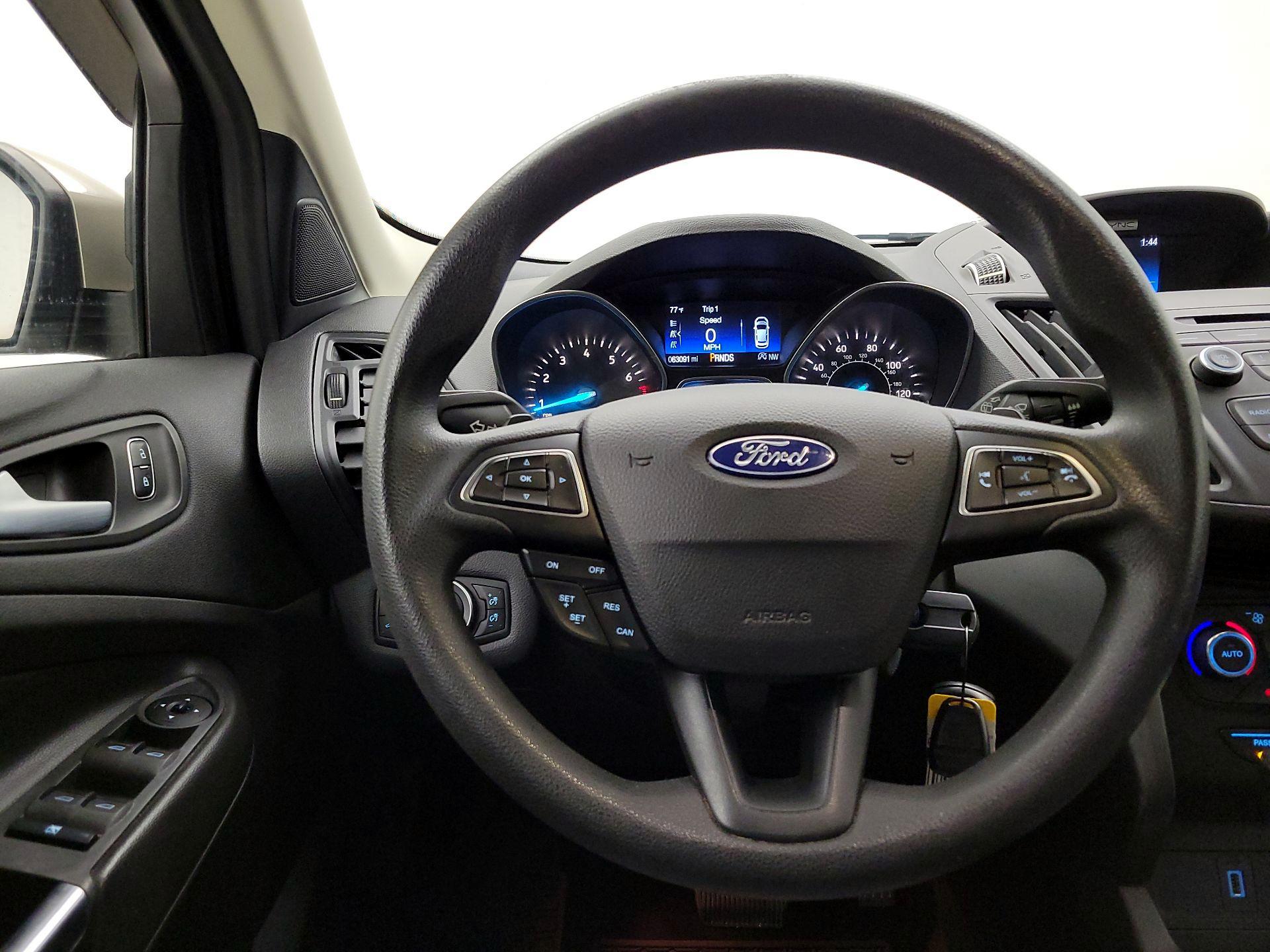 Thumbnail: 2017 Ford Escape - 10