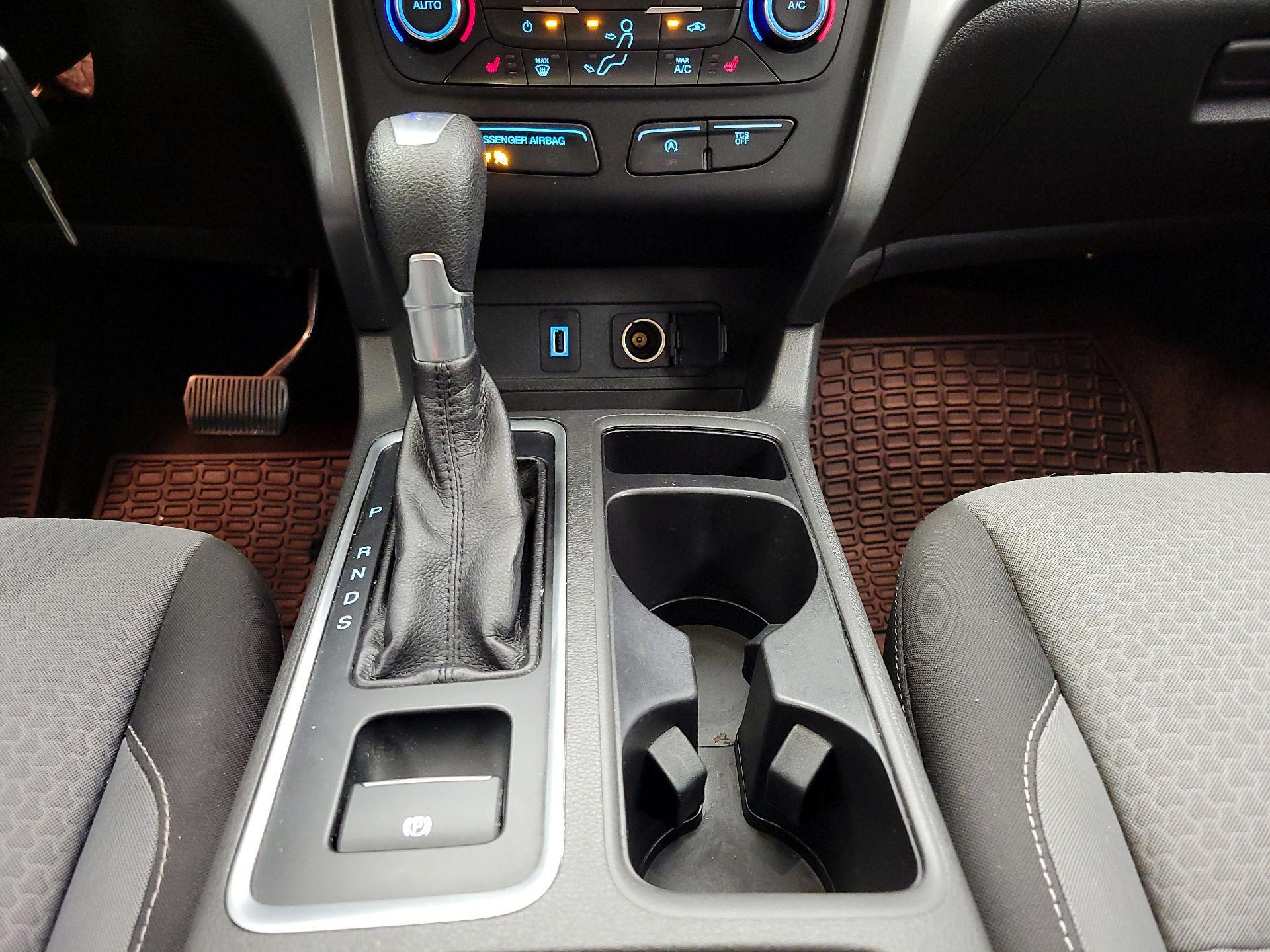 Thumbnail: 2017 Ford Escape - 17