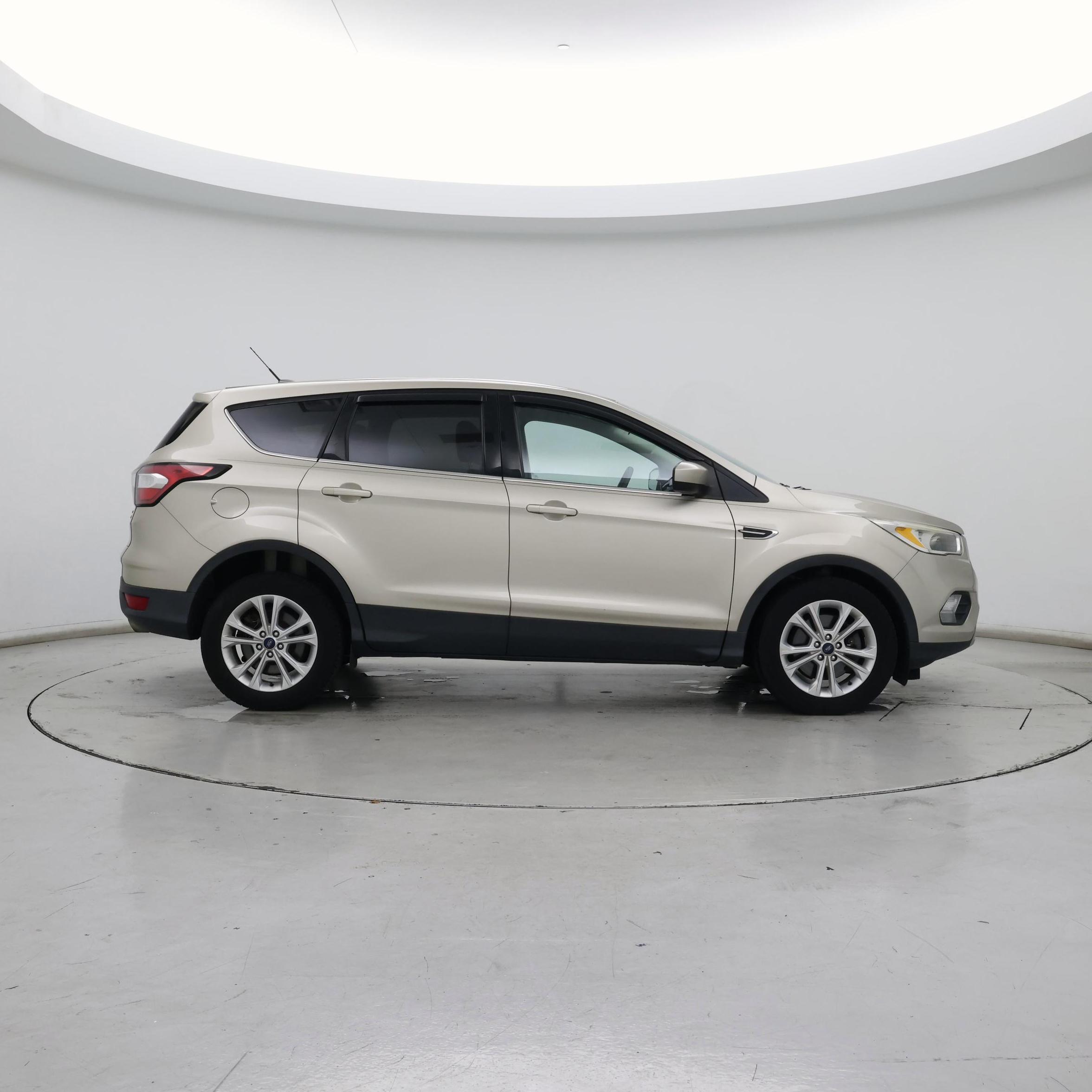 Thumbnail: 2017 Ford Escape - 7