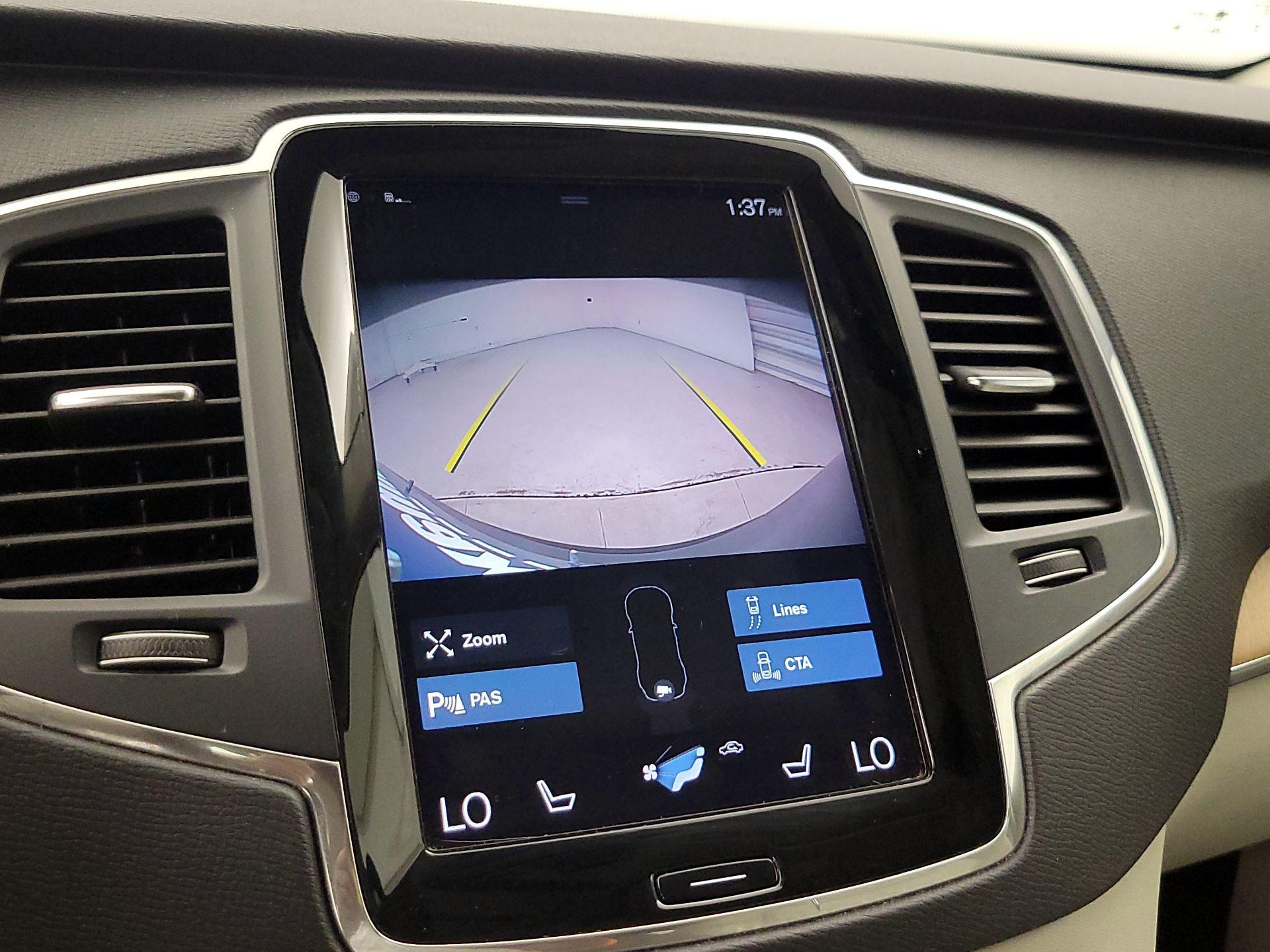 Thumbnail: 2021 Volvo XC90 - 15