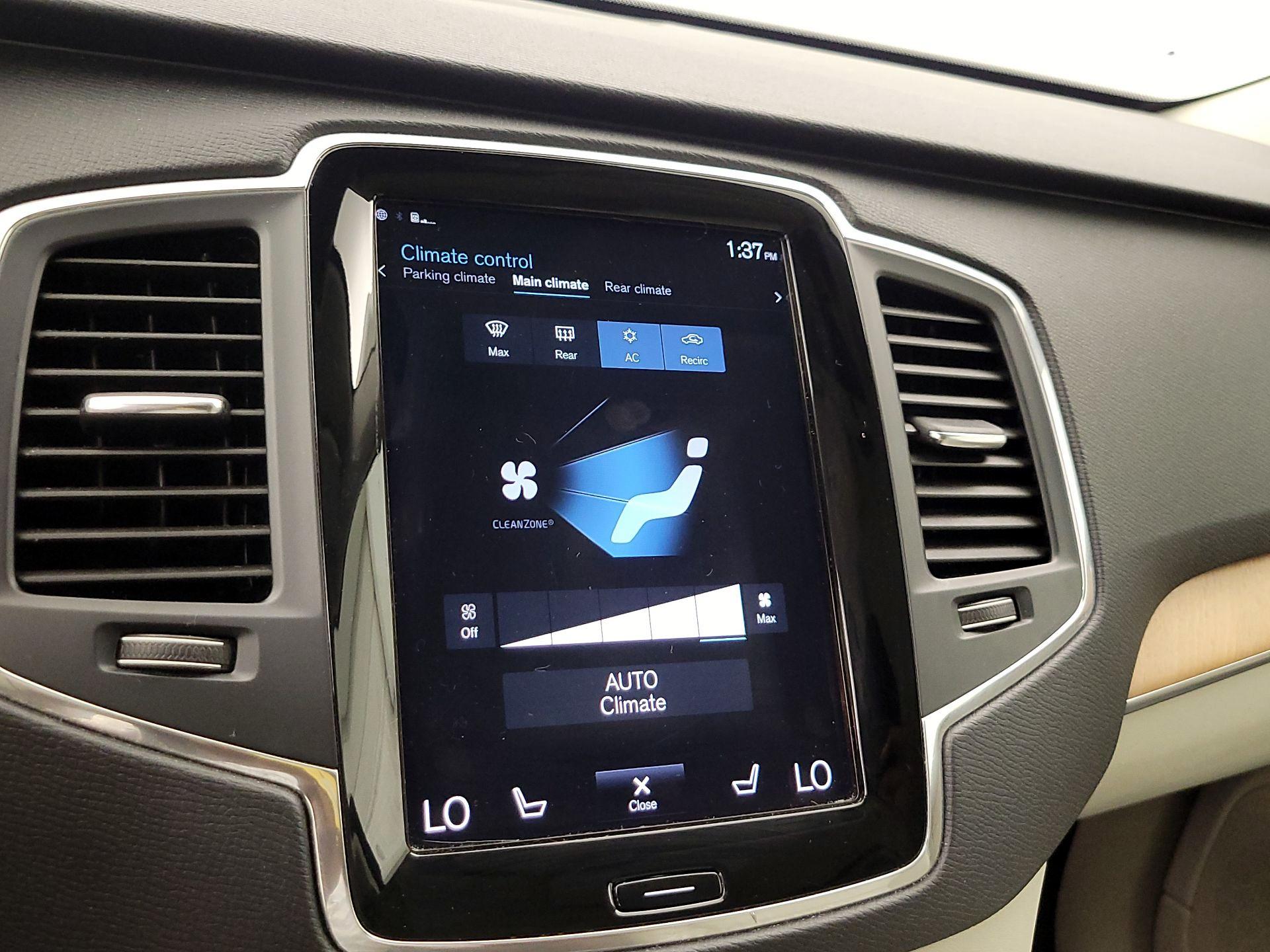 Thumbnail: 2021 Volvo XC90 - 17