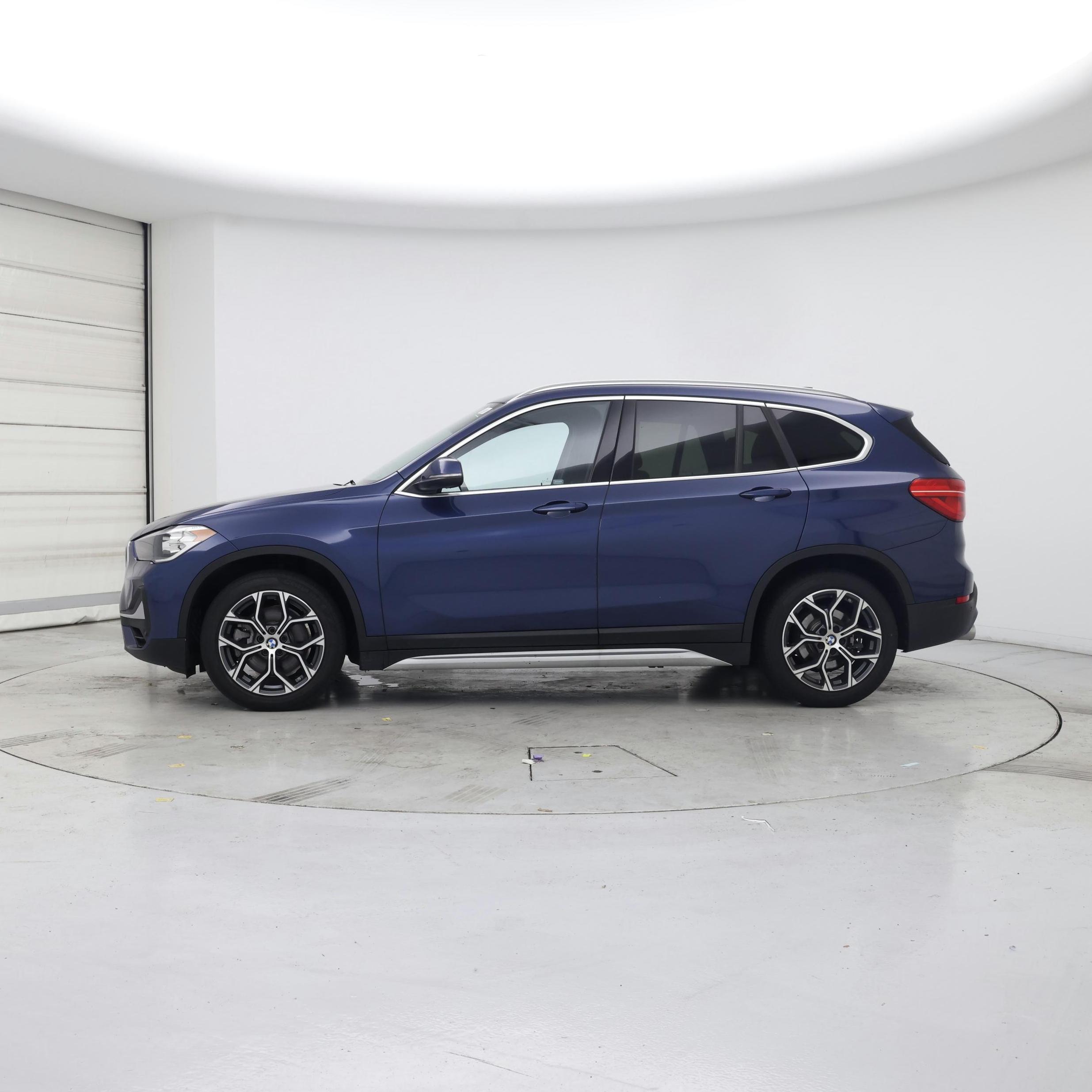 Thumbnail: 2022 BMW X1 - 3