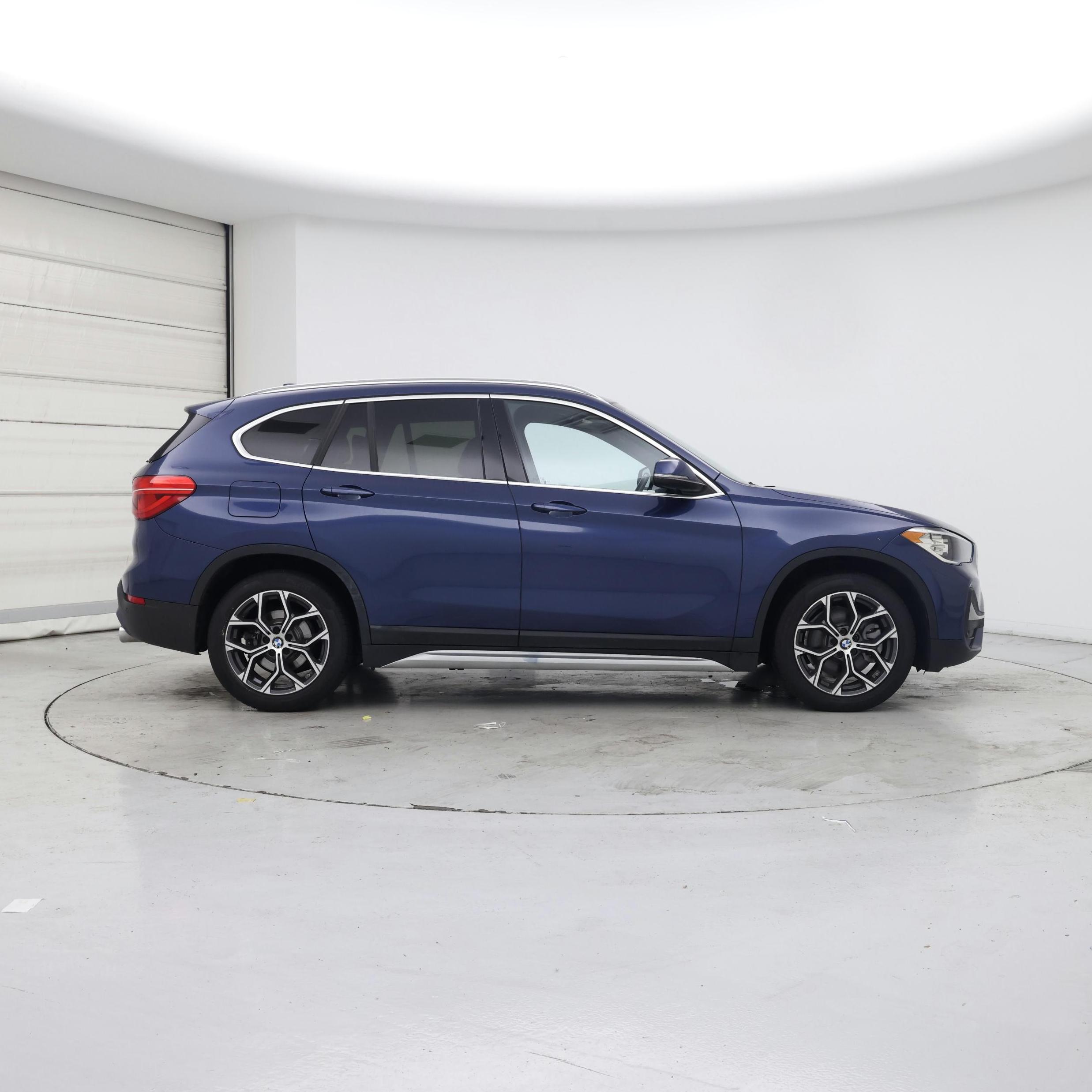 Thumbnail: 2022 BMW X1 - 7