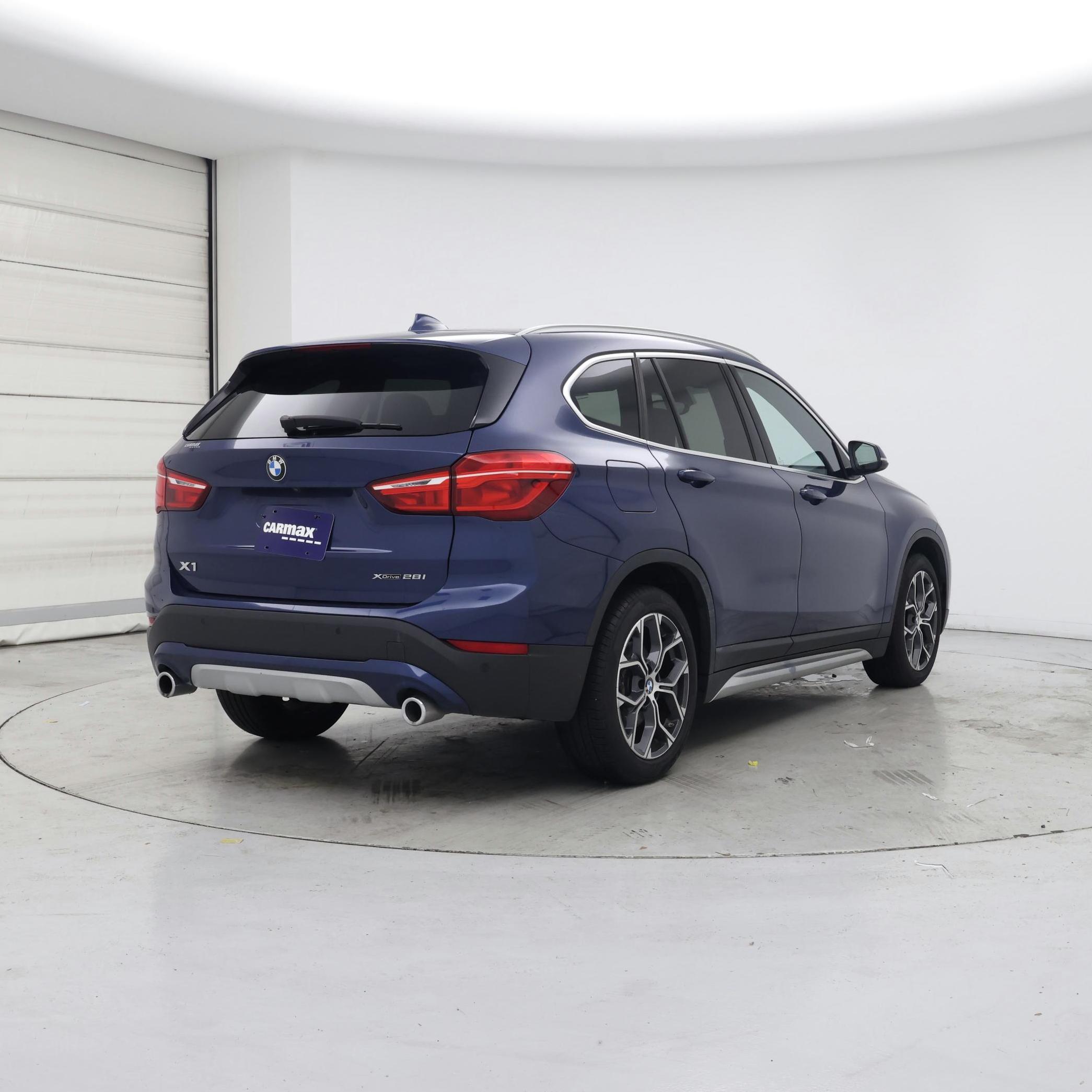 Thumbnail: 2022 BMW X1 - 8