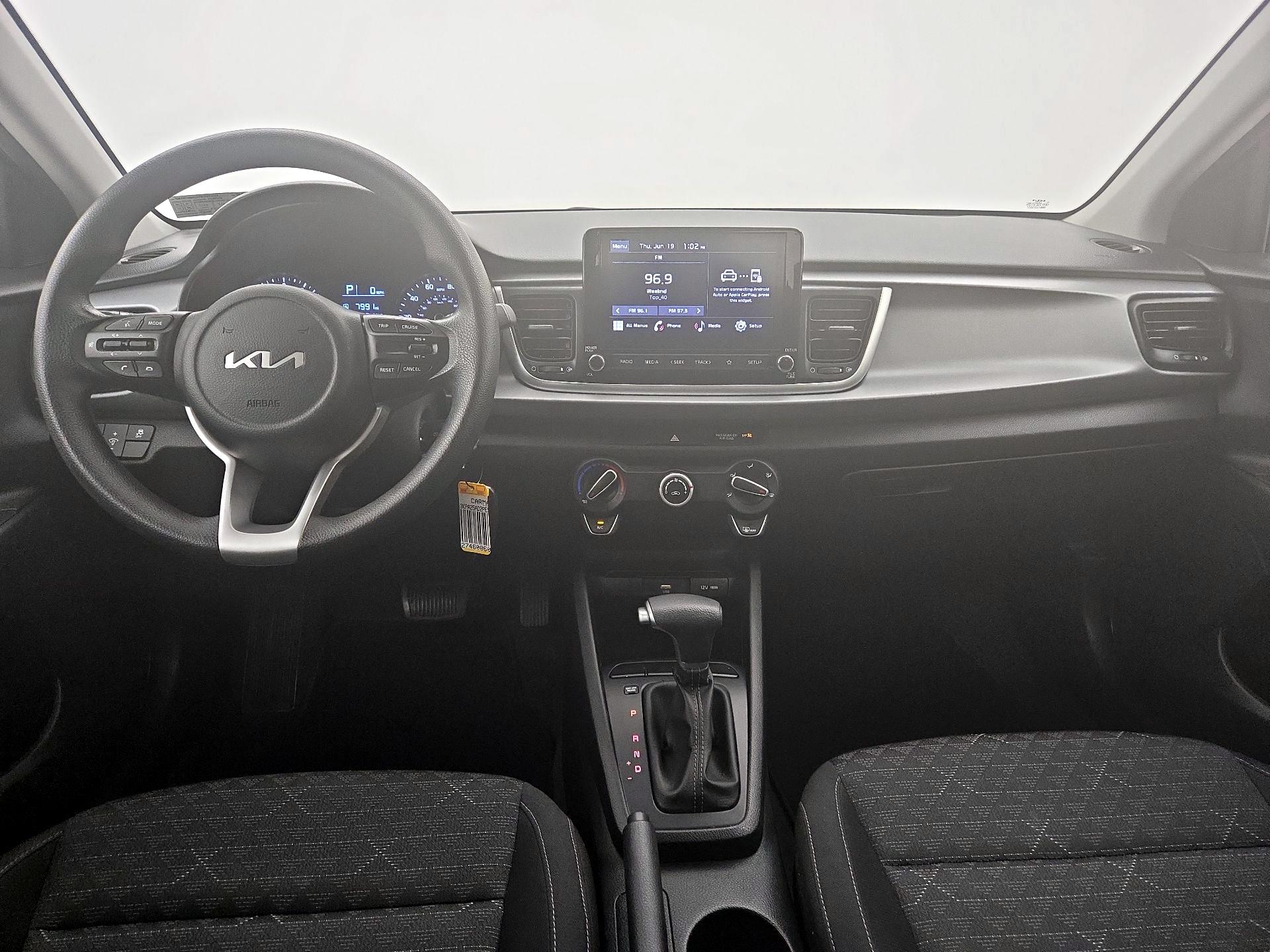 Thumbnail: 2023 Kia Rio - 9