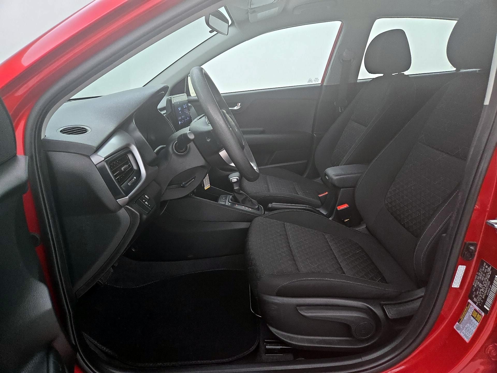 Thumbnail: 2023 Kia Rio - 11
