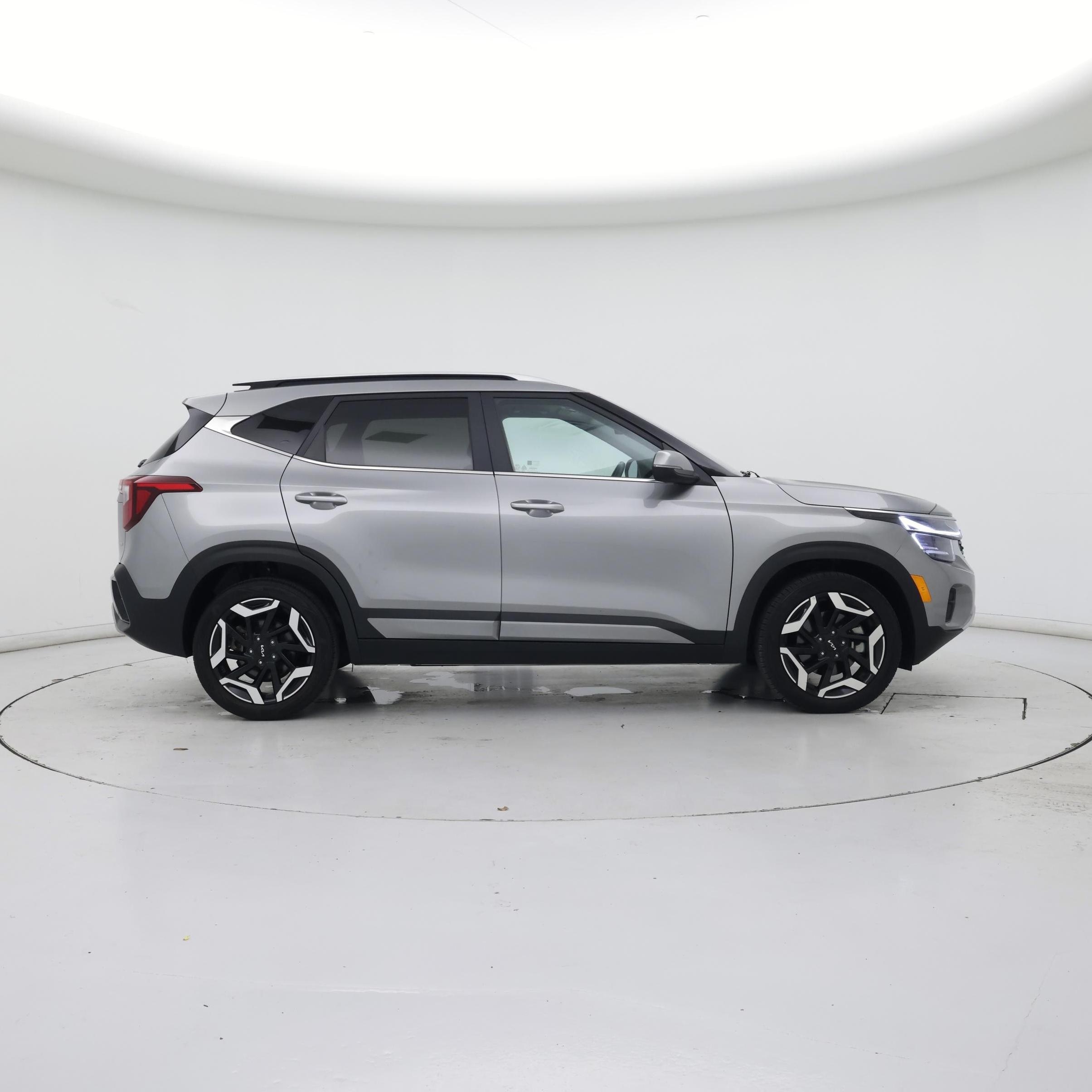 Thumbnail: 2024 Kia Seltos - 7