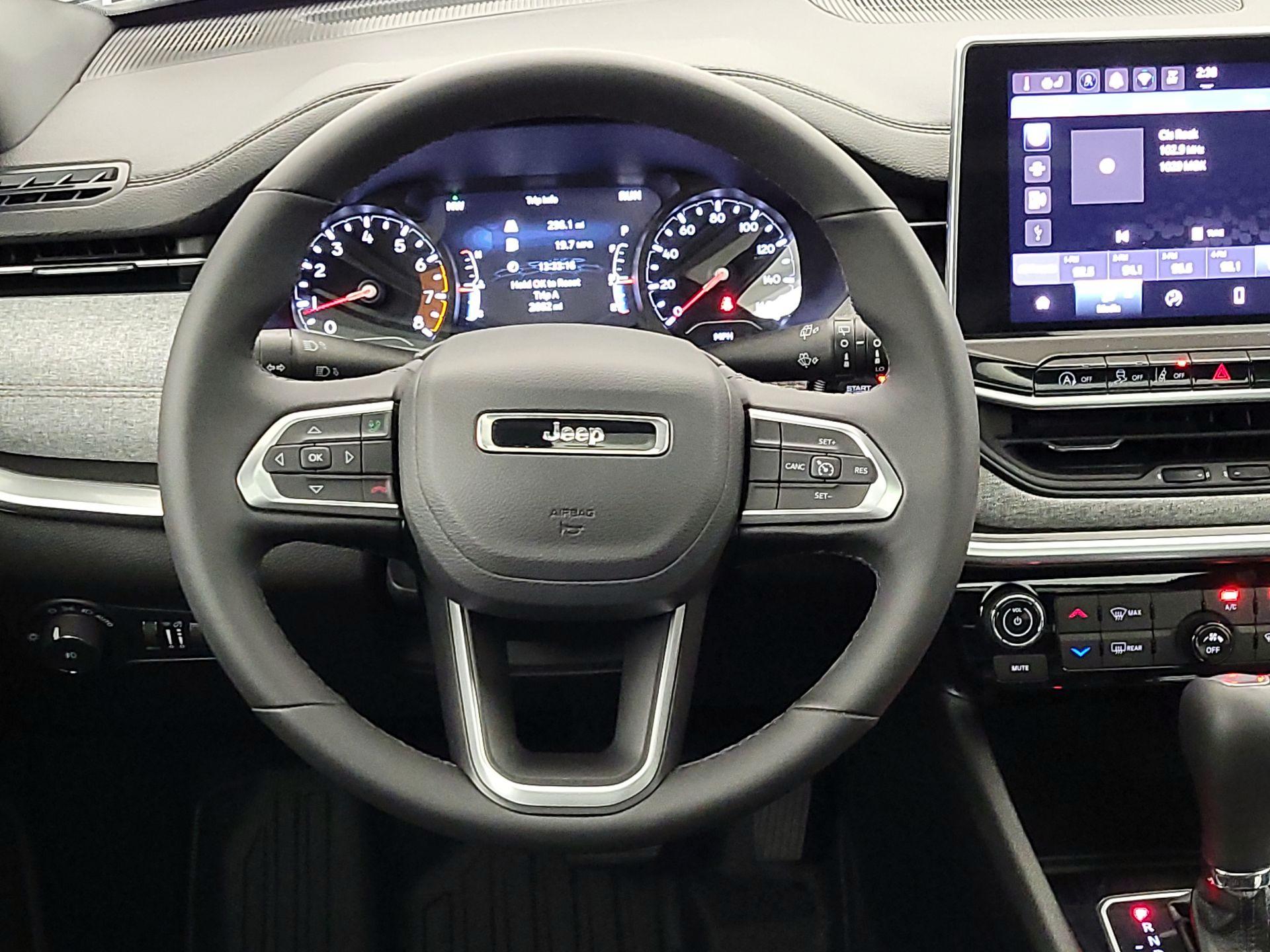 Thumbnail: 2024 Jeep Compass - 10