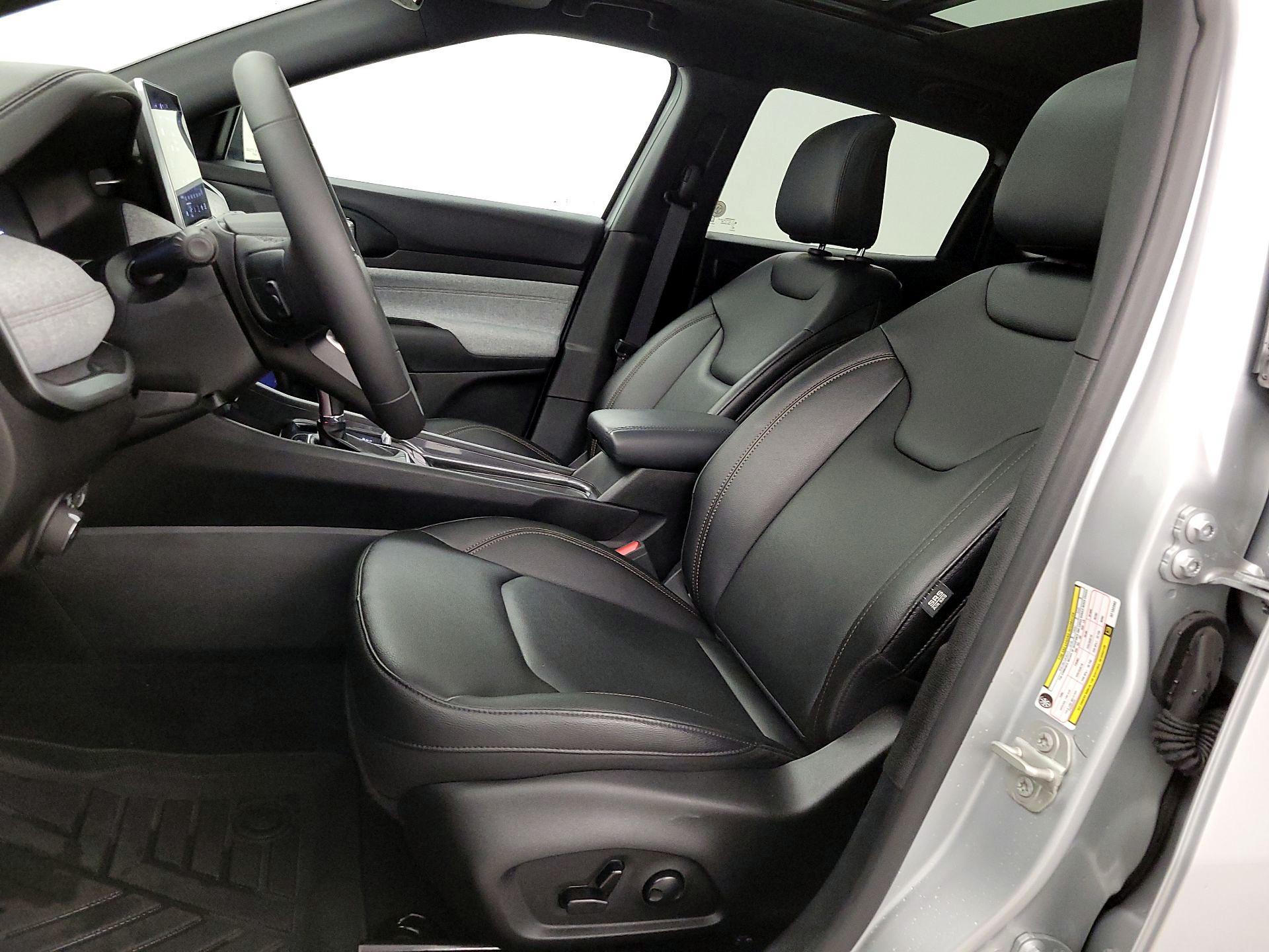 Thumbnail: 2024 Jeep Compass - 11