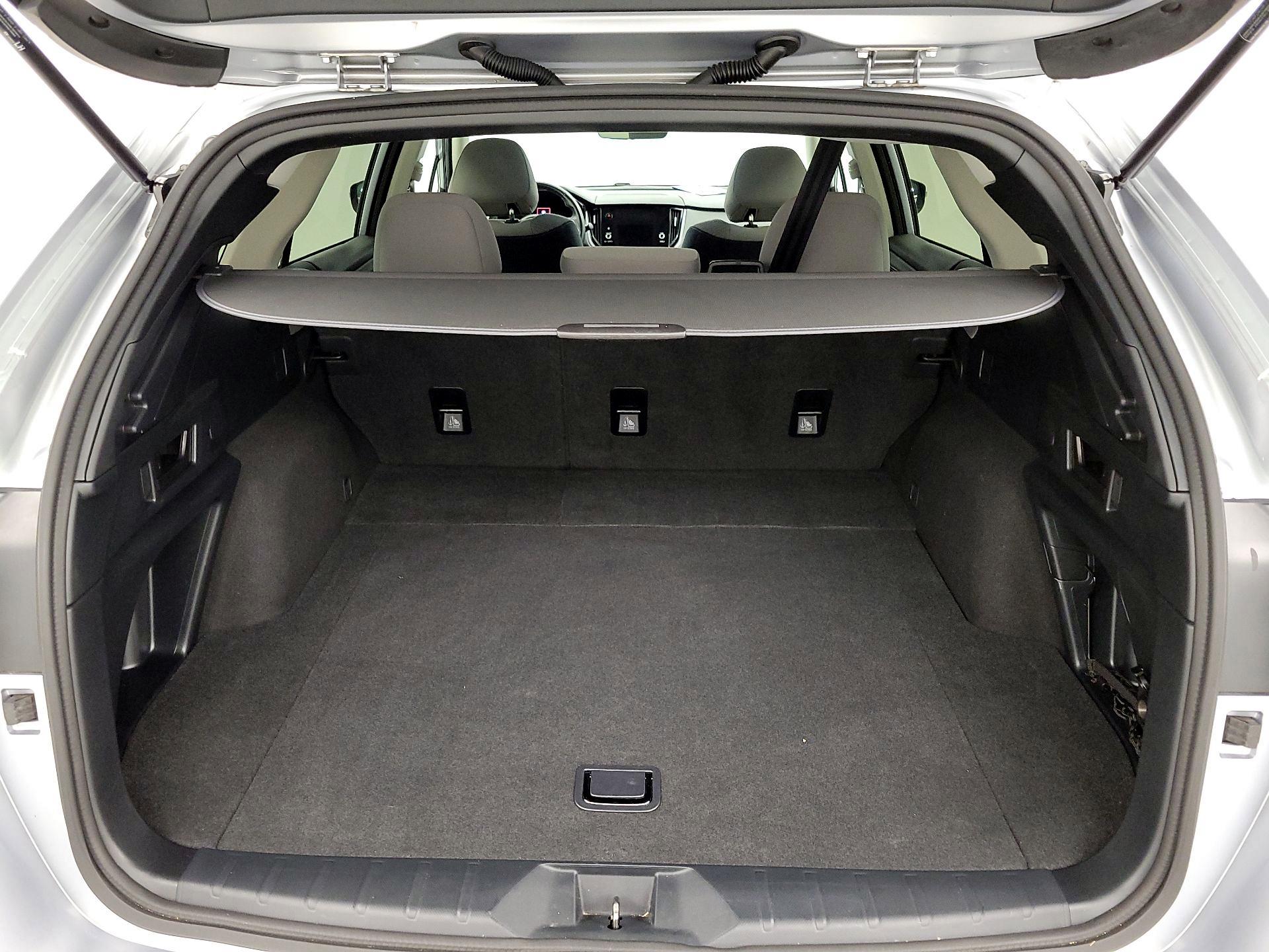 Thumbnail: 2022 Subaru Outback - 20