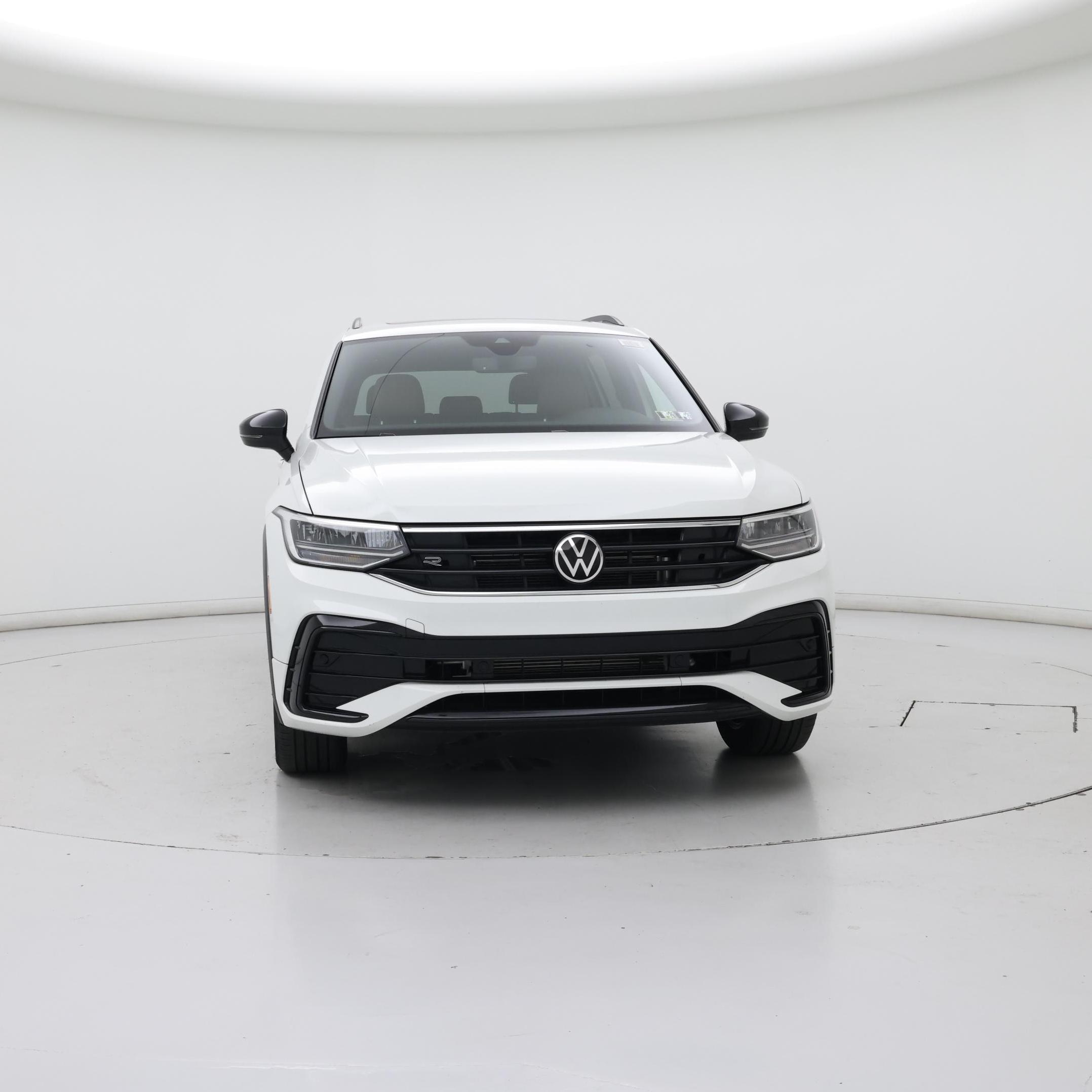 Thumbnail: 2022 Volkswagen Tiguan - 5