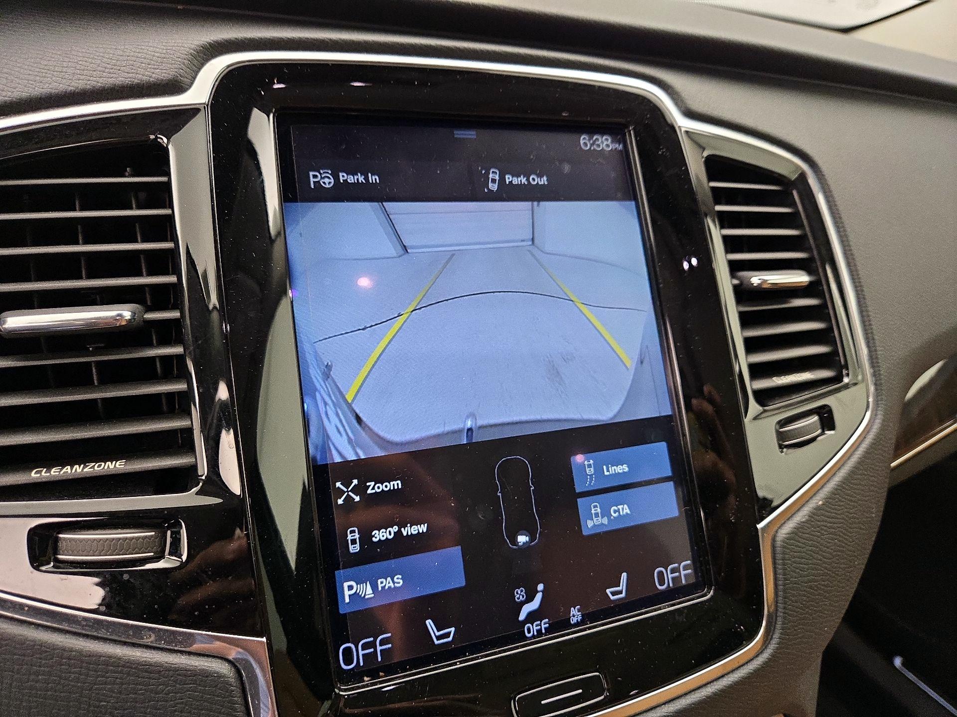 Thumbnail: 2016 Volvo XC90 - 15