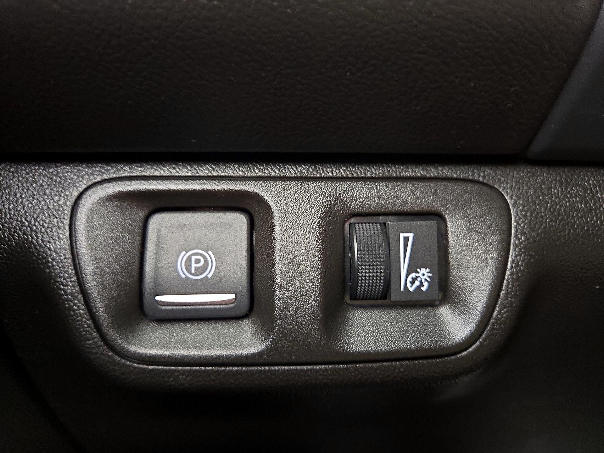 Thumbnail: 2022 GMC Acadia - 13