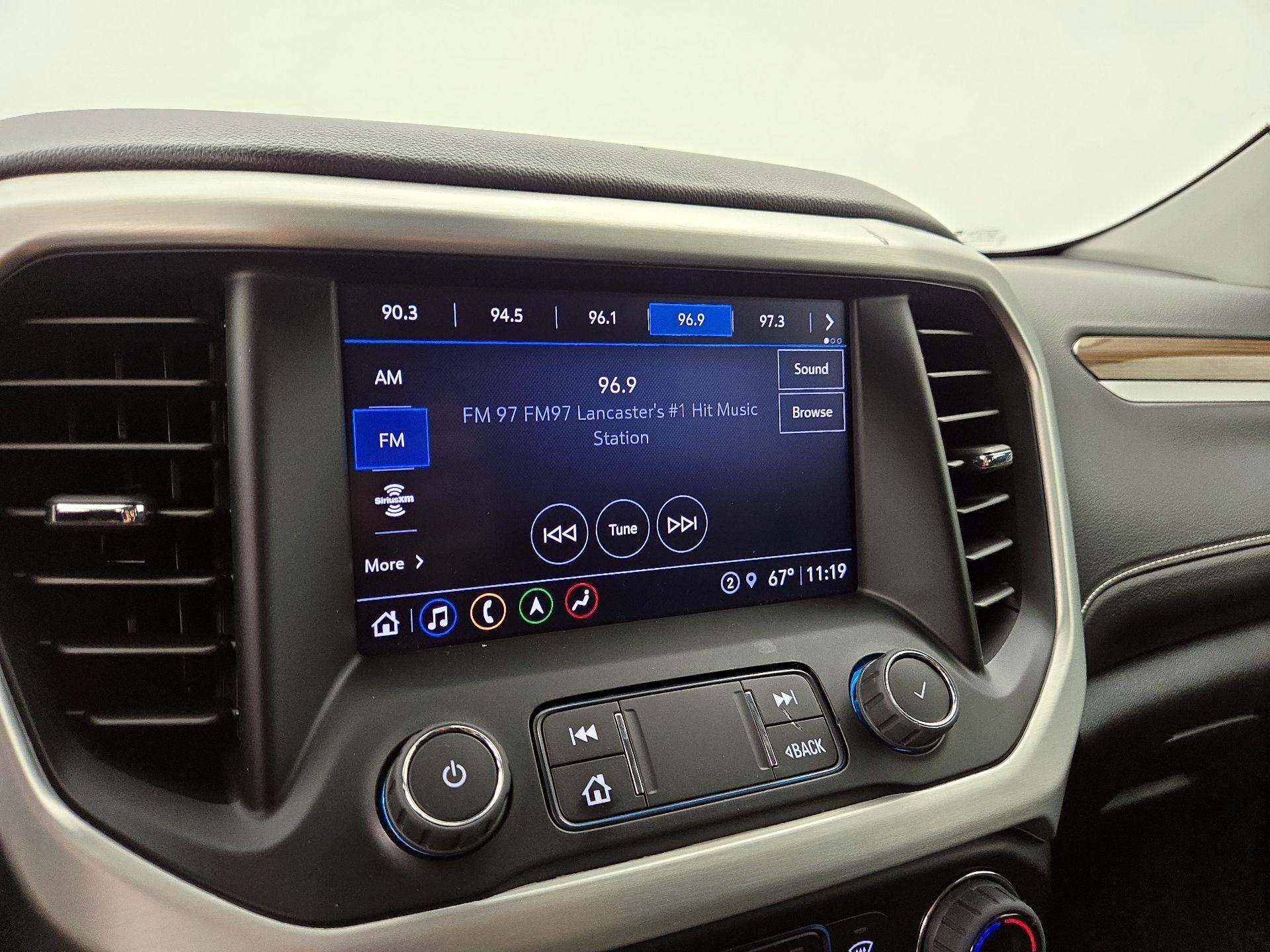 Thumbnail: 2022 GMC Acadia - 16