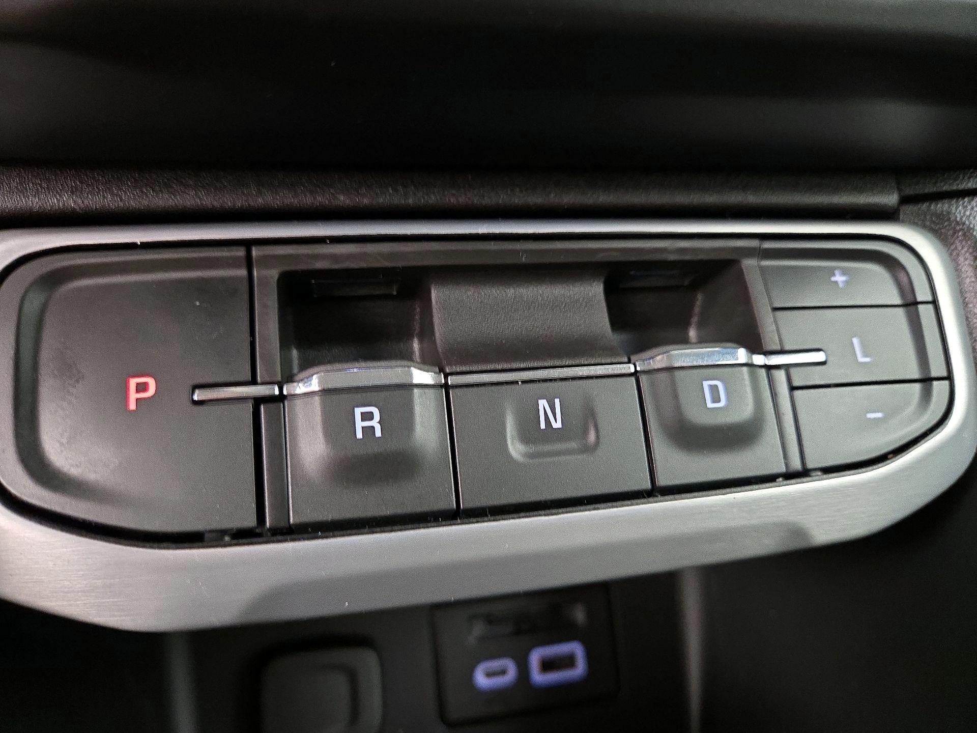 Thumbnail: 2022 GMC Acadia - 18