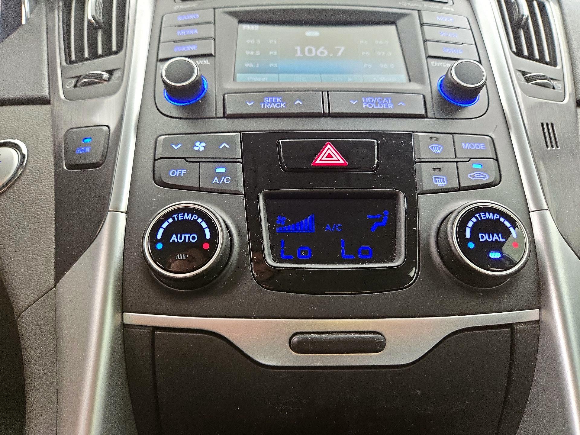 Thumbnail: 2015 Hyundai Sonata - 16