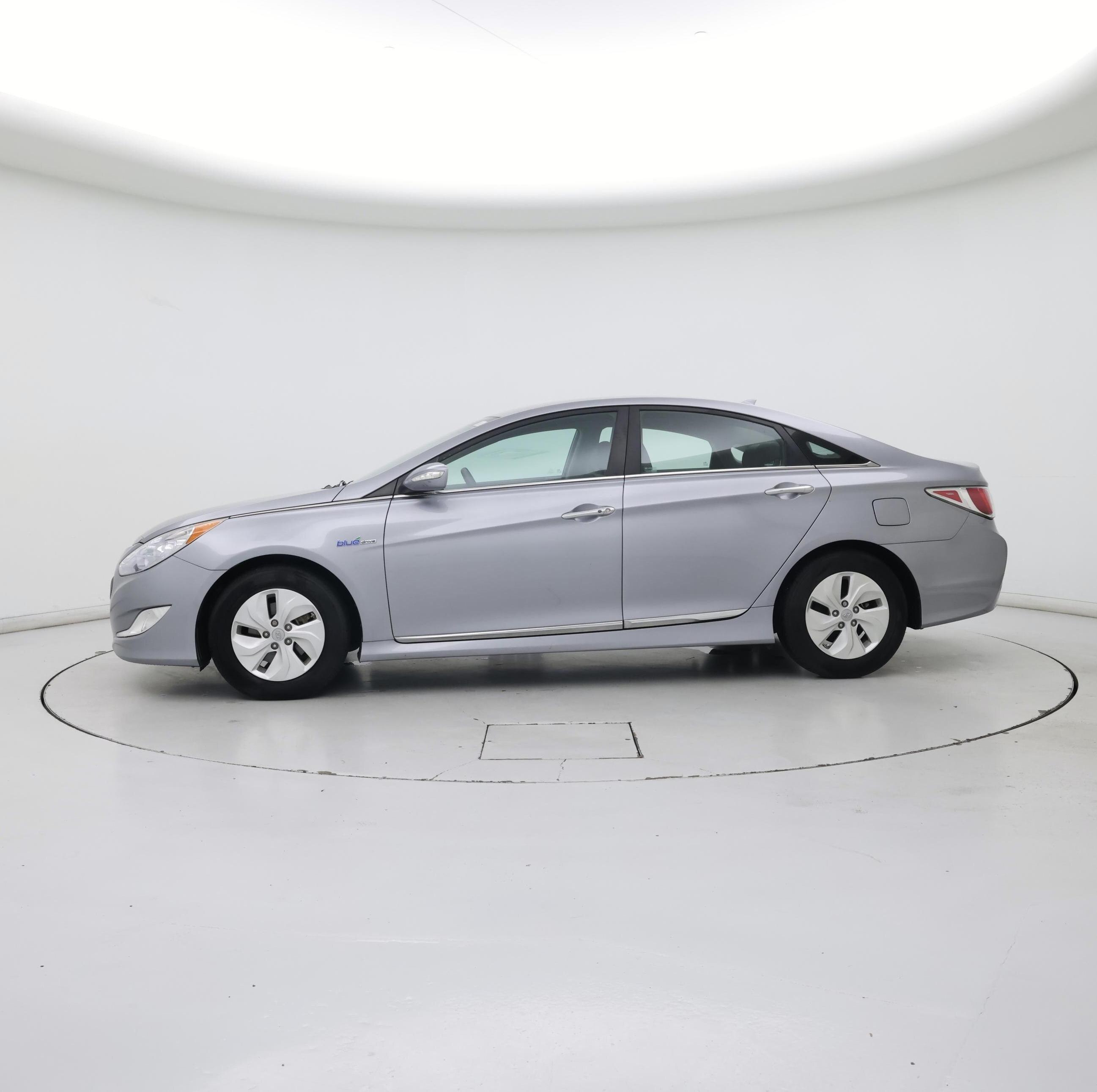 Thumbnail: 2015 Hyundai Sonata - 3