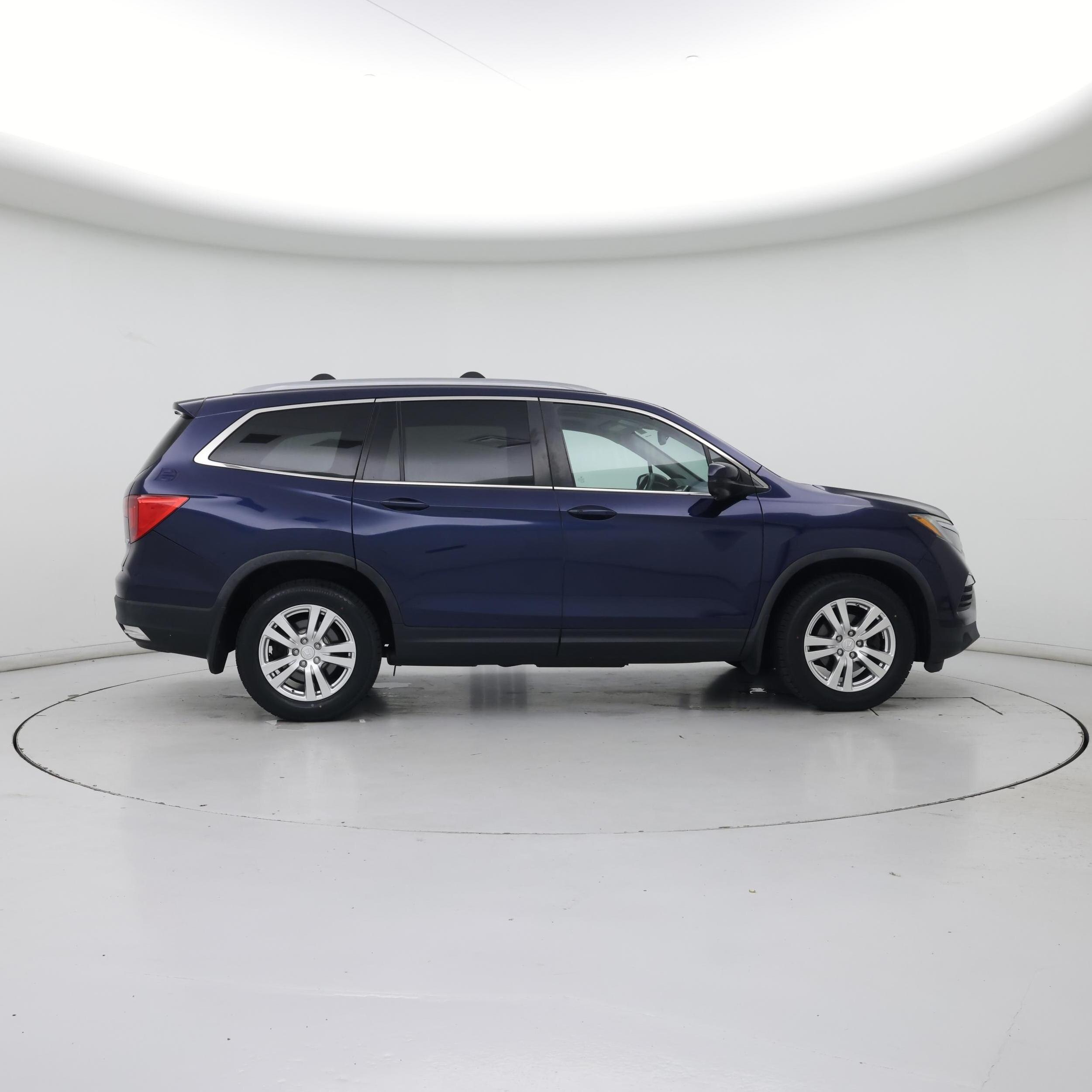 Thumbnail: 2017 Honda Pilot - 7