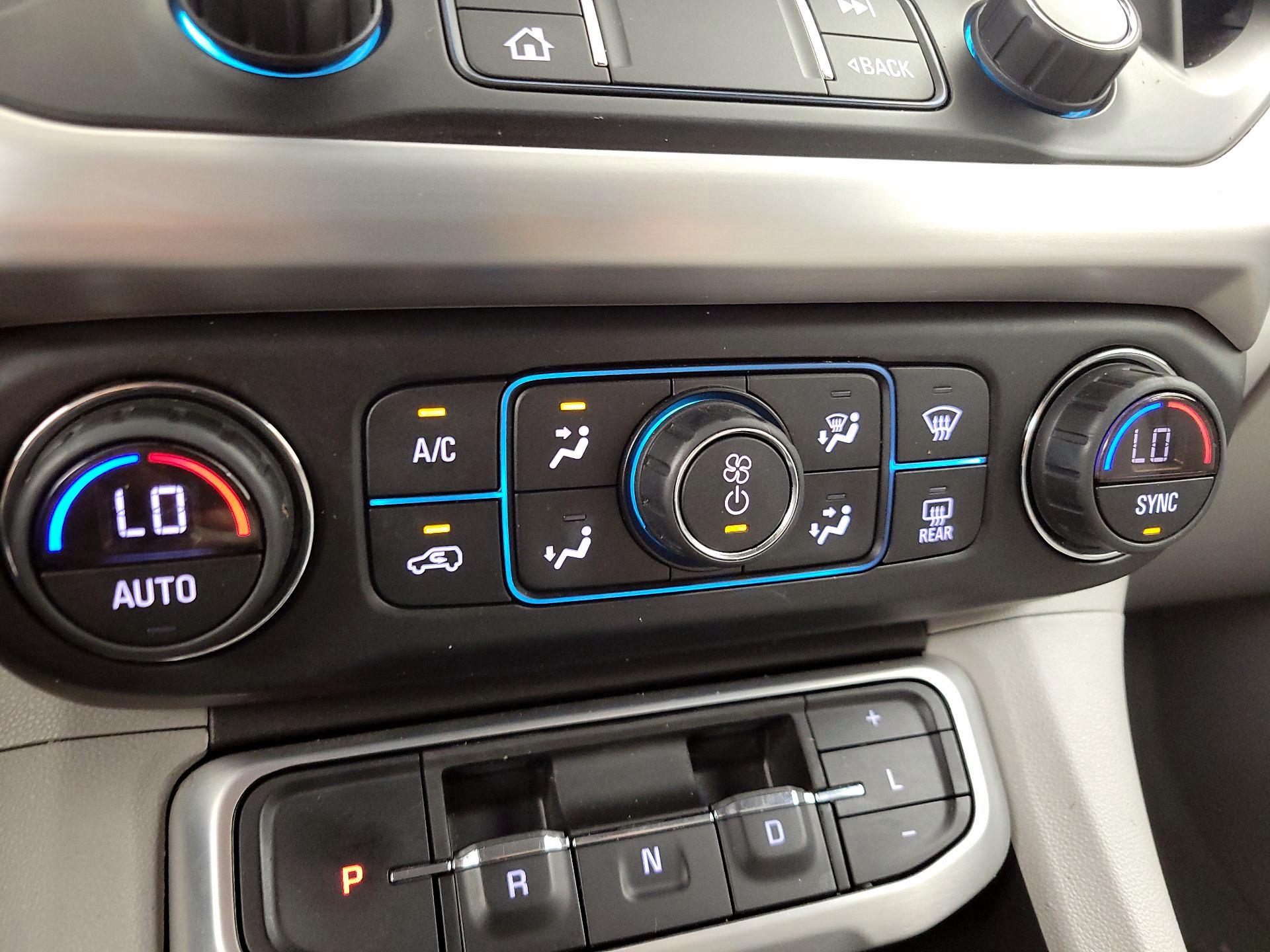 Thumbnail: 2020 GMC Acadia - 16
