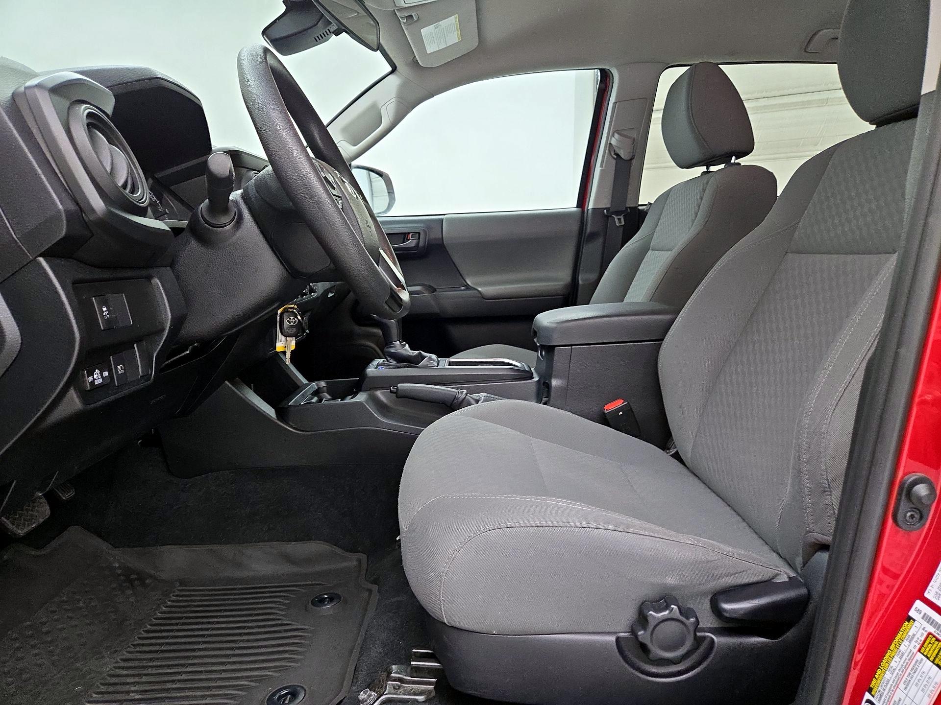 Thumbnail: 2020 Toyota Tacoma - 11