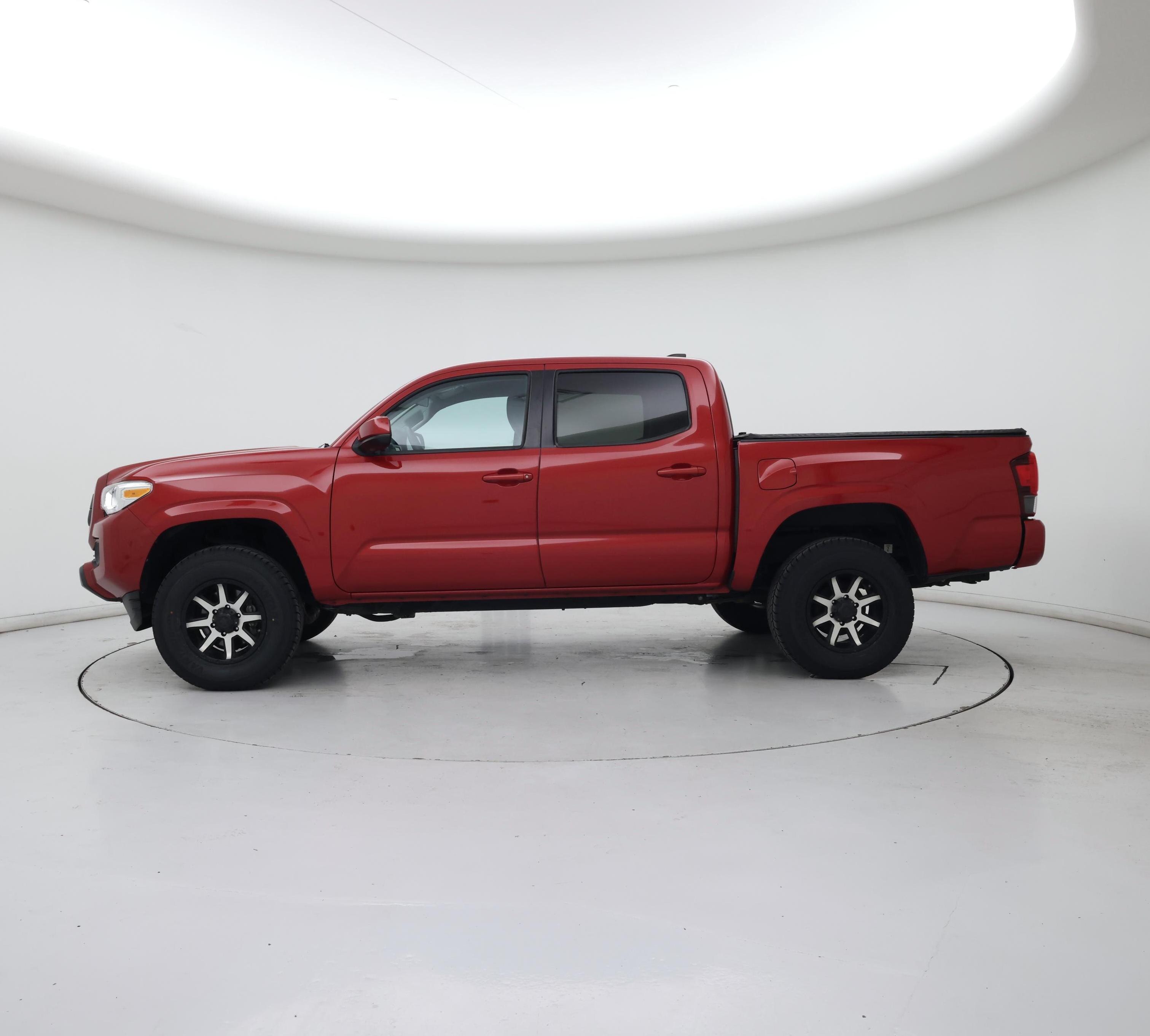 Thumbnail: 2020 Toyota Tacoma - 3