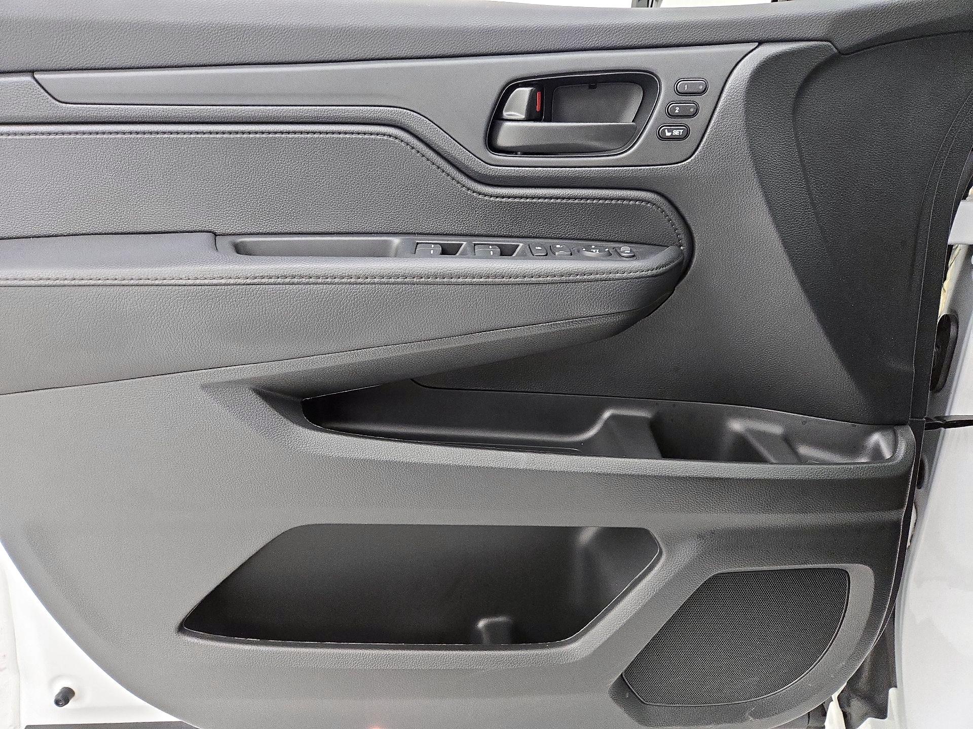 Thumbnail: 2024 Honda Odyssey - 12
