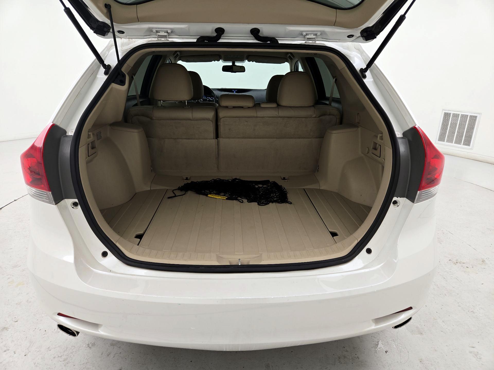 Thumbnail: 2014 Toyota Venza - 19