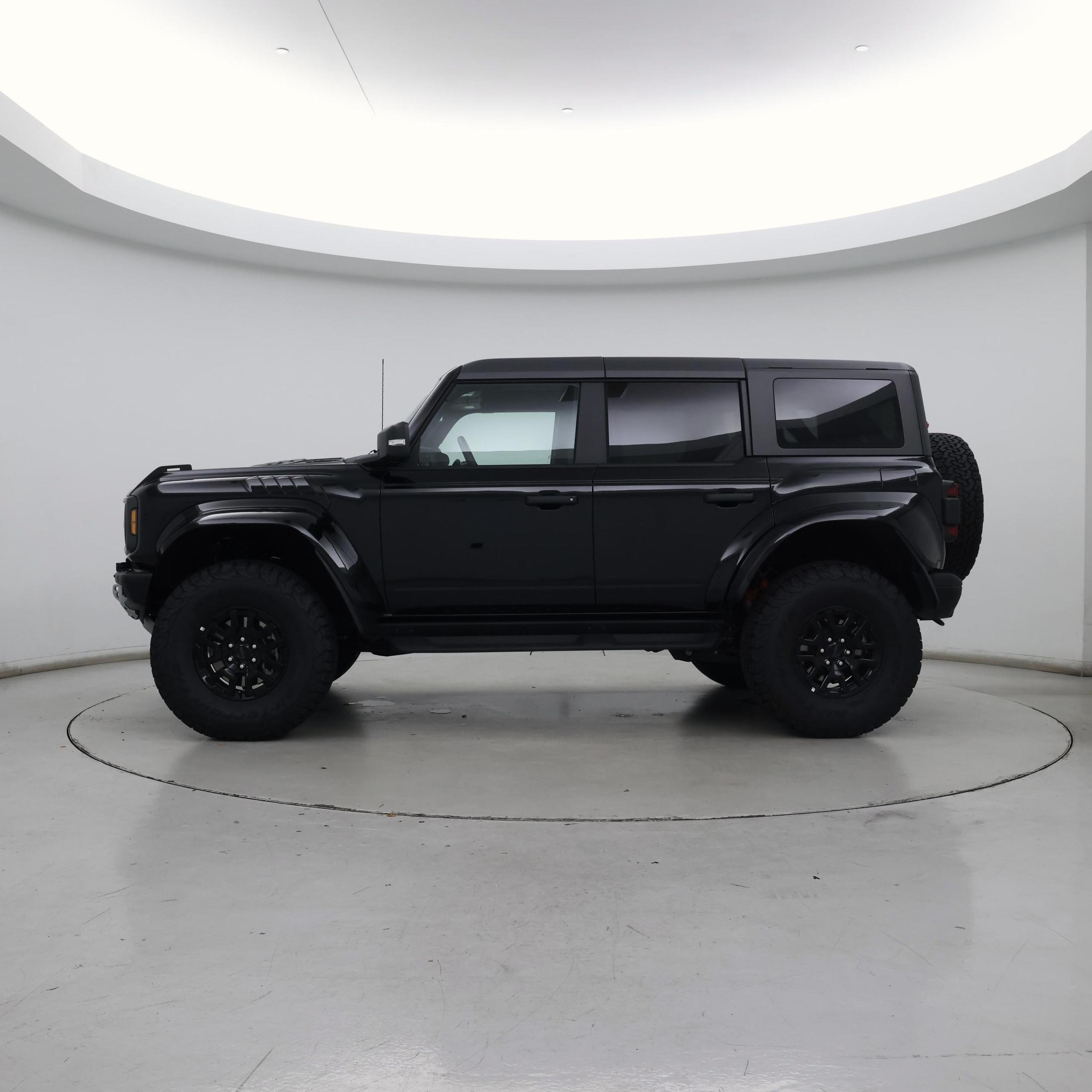 Thumbnail: 2024 Ford Bronco - 3