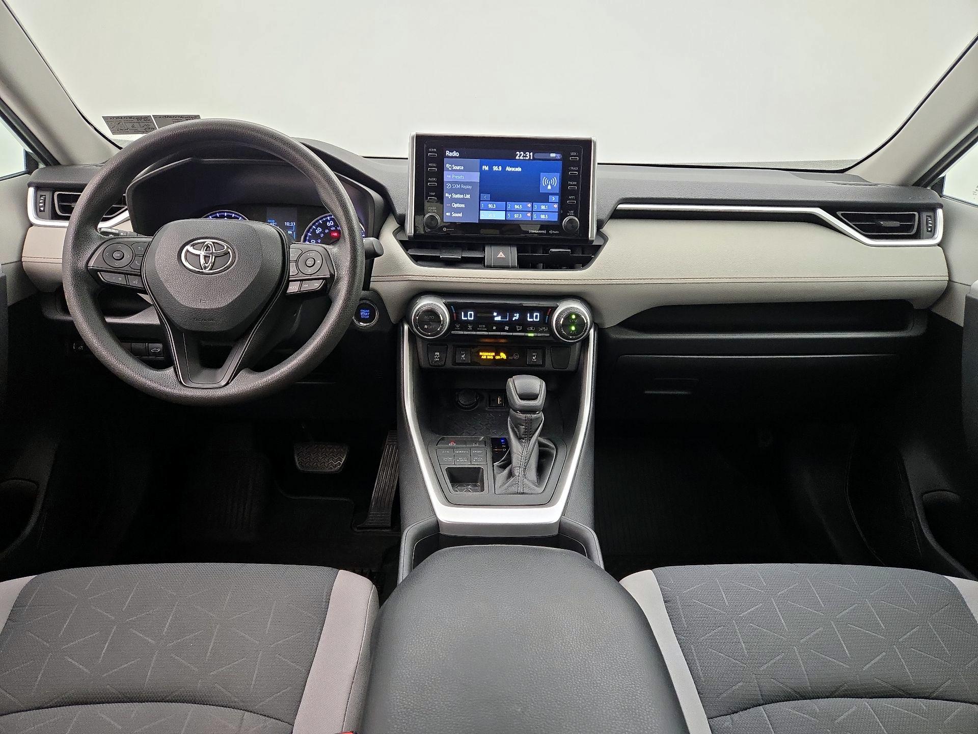 Thumbnail: 2019 Toyota RAV4 - 9