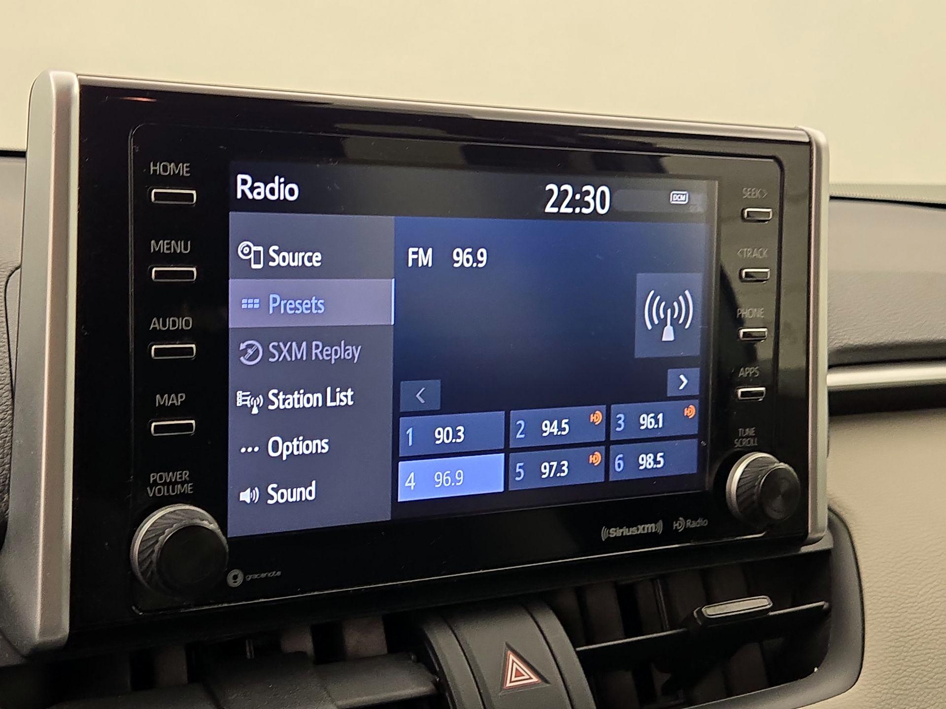 Thumbnail: 2019 Toyota RAV4 - 15