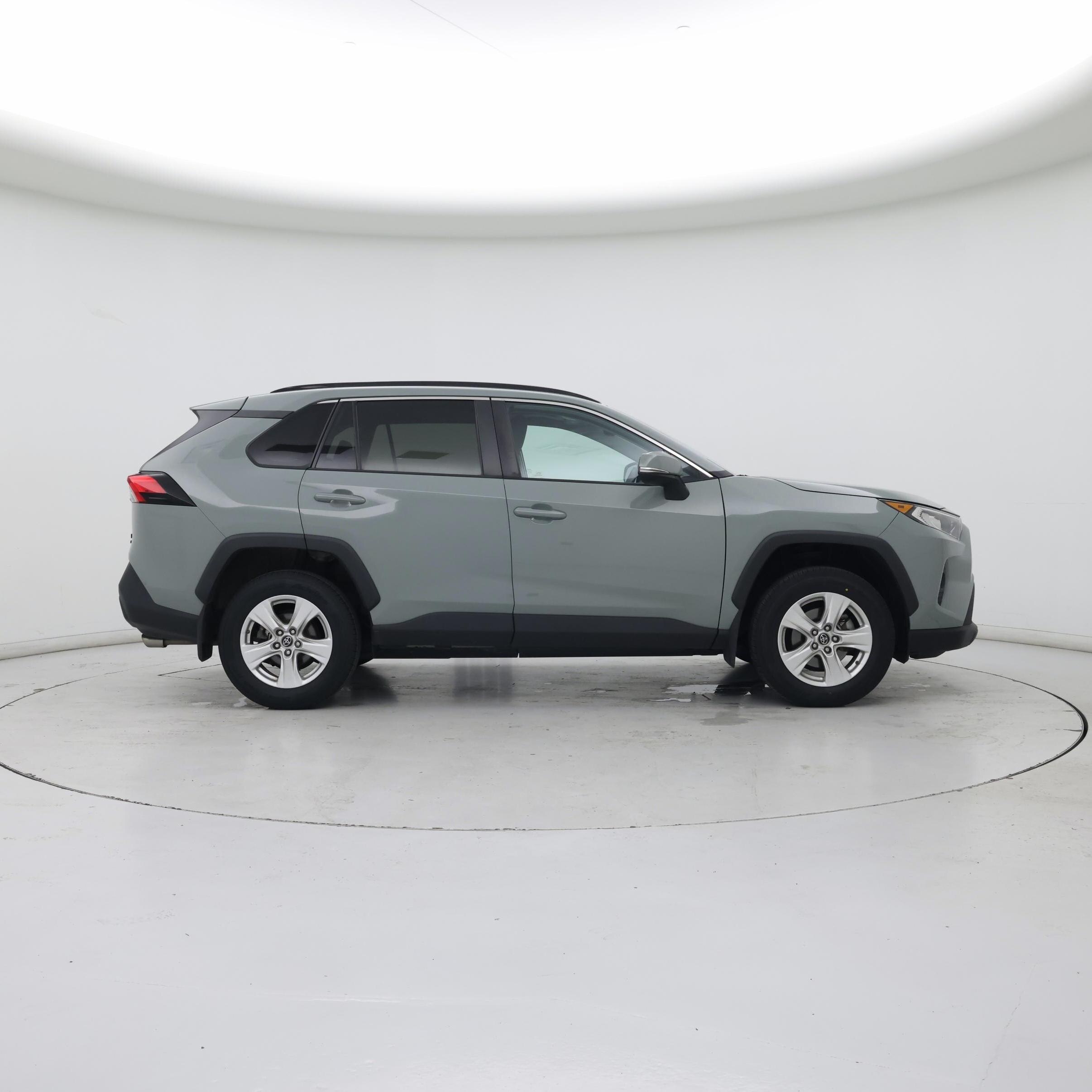 Thumbnail: 2019 Toyota RAV4 - 7
