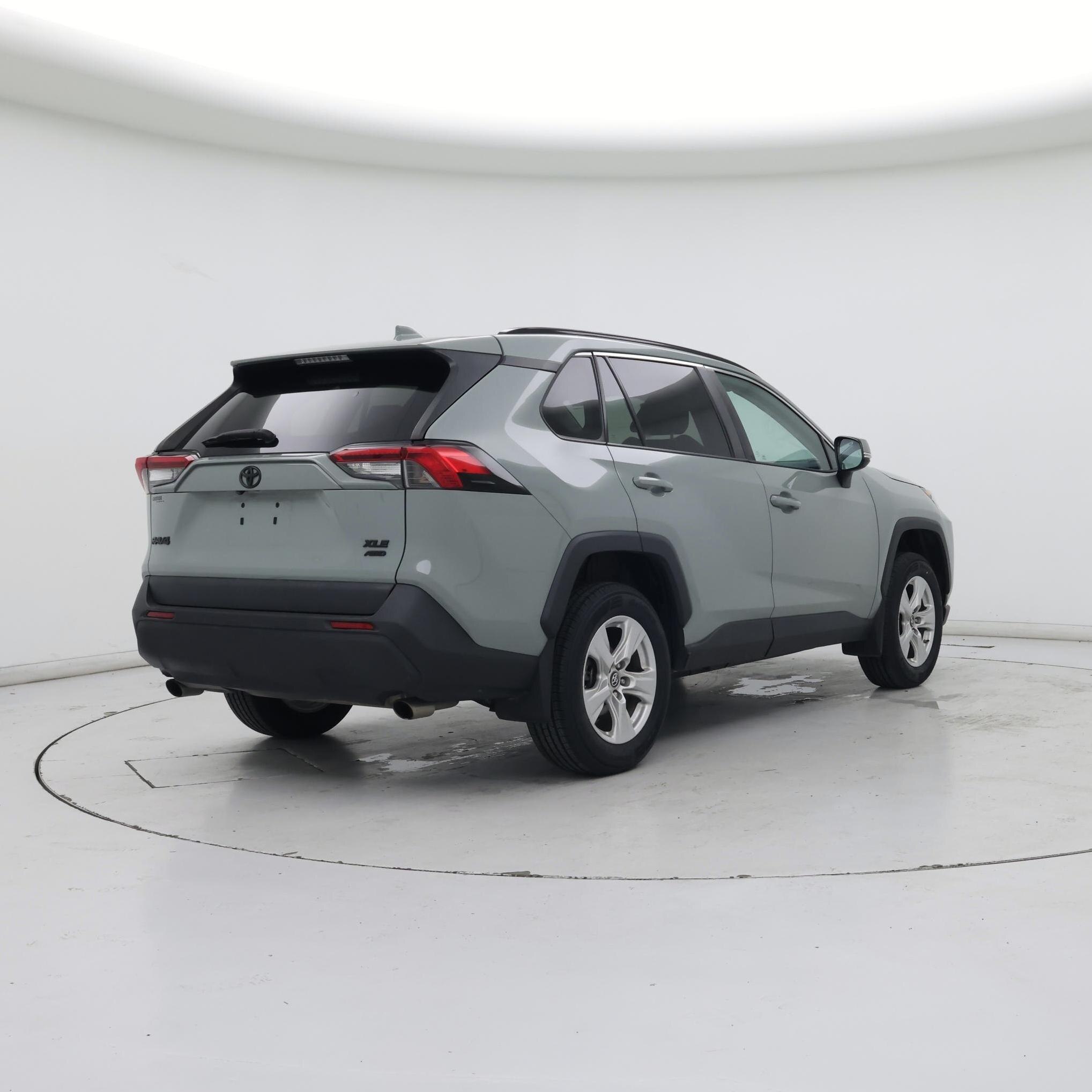 Thumbnail: 2019 Toyota RAV4 - 8
