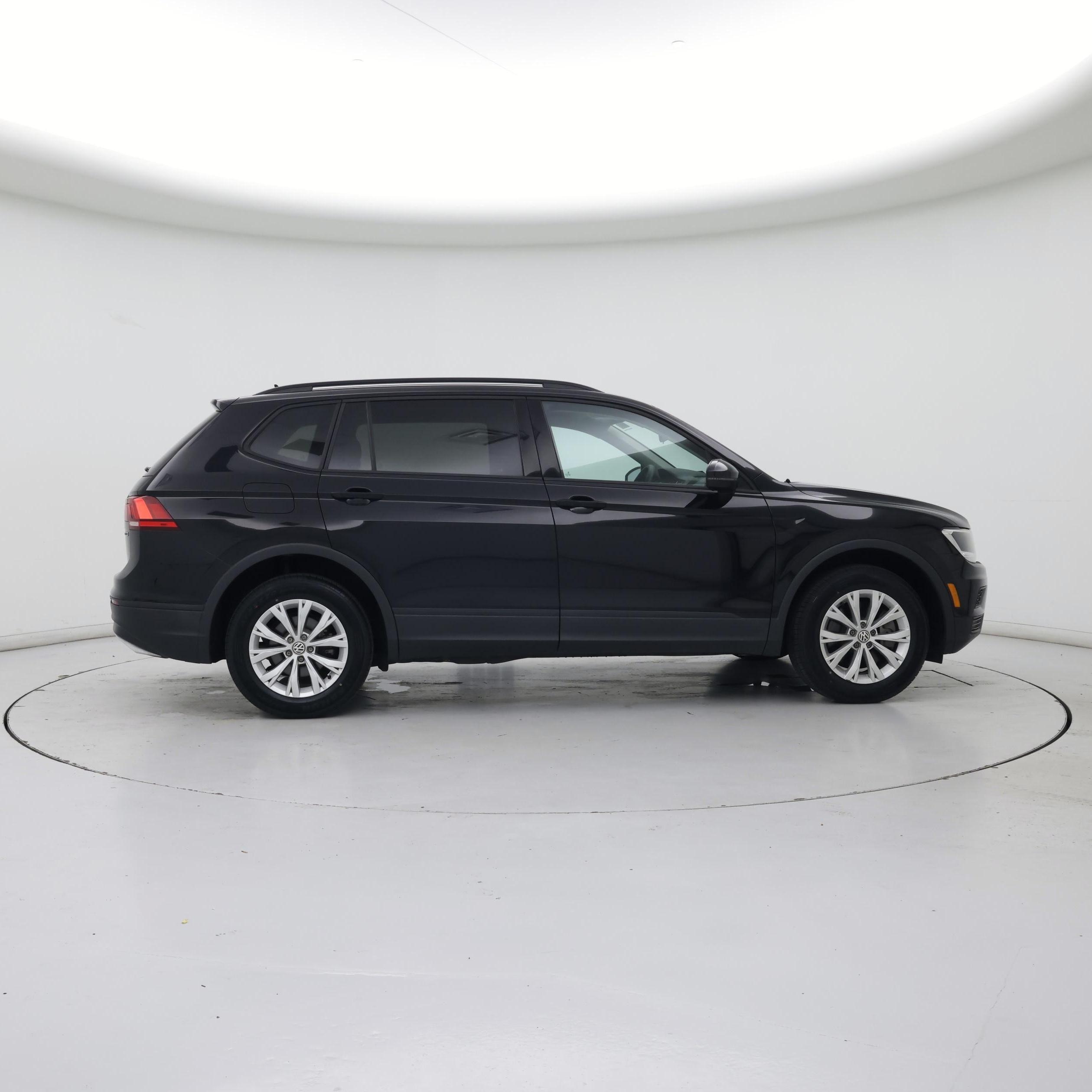 Thumbnail: 2020 Volkswagen Tiguan - 7