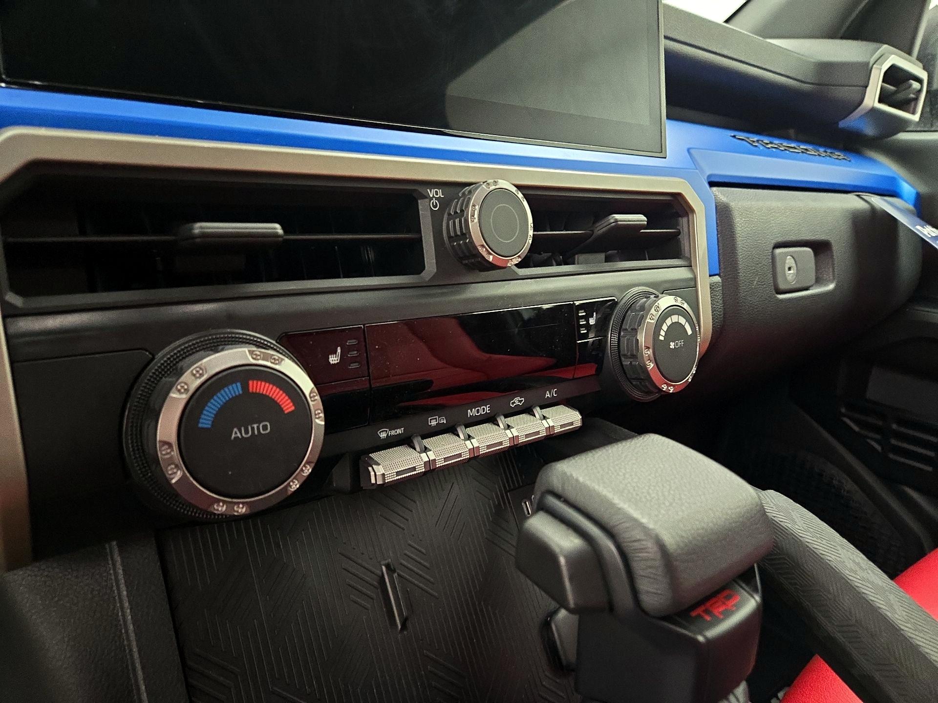 Thumbnail: 2024 Toyota Tacoma - 17